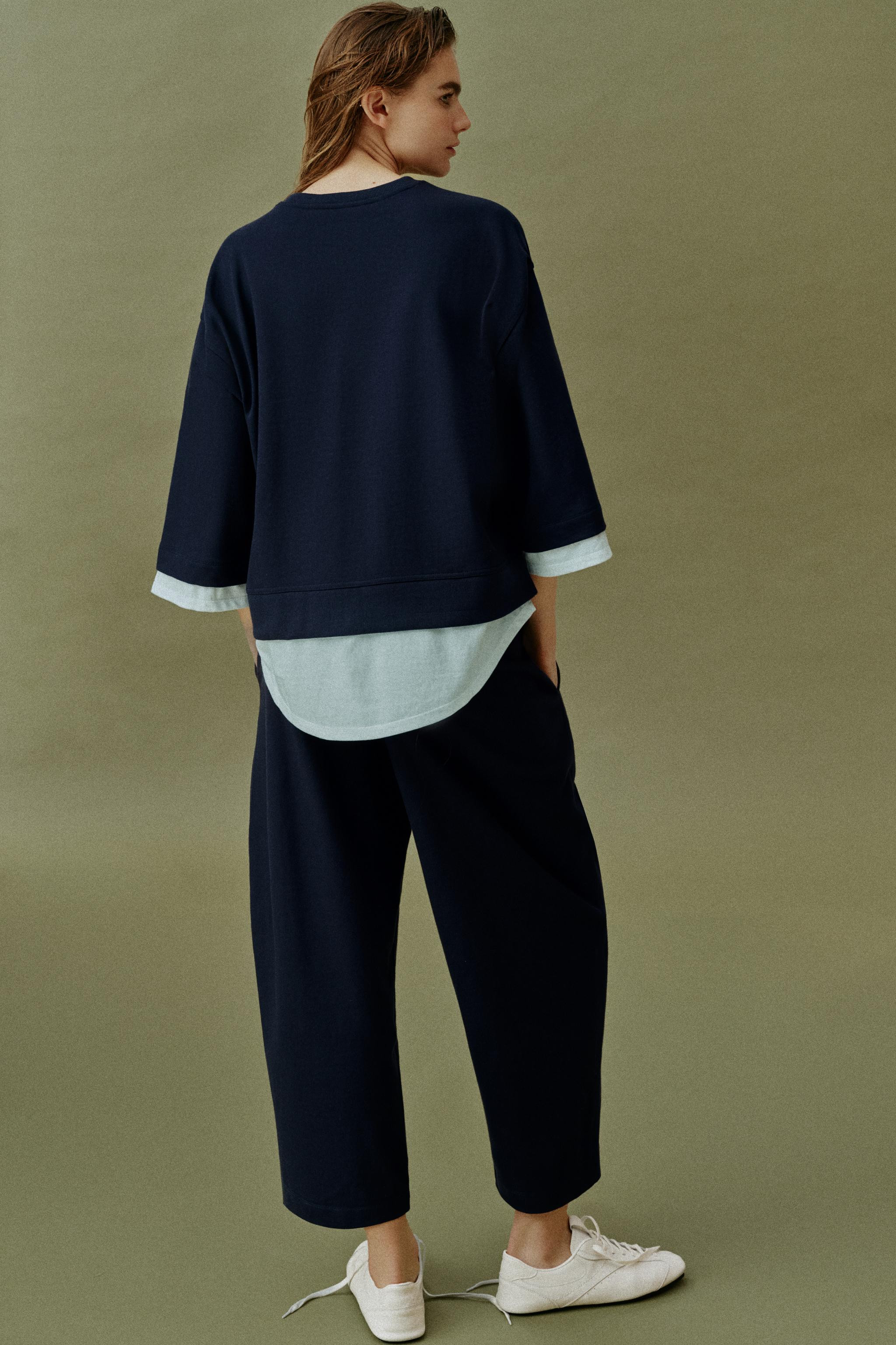 CONTRAST LONG SLEEVE SWEATSHIRT | Zara UK