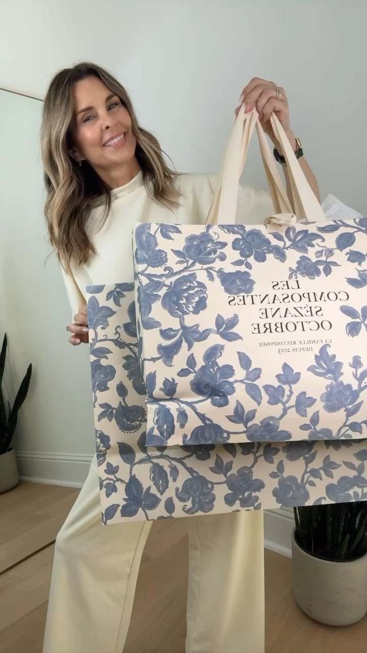 Blue cardigan XS
Crochet neural top sz S
Green cotton top sz S
Sezane Favorites 

-started reel out in a look for less set I love! 


#LTKover40 #LTKstyletip