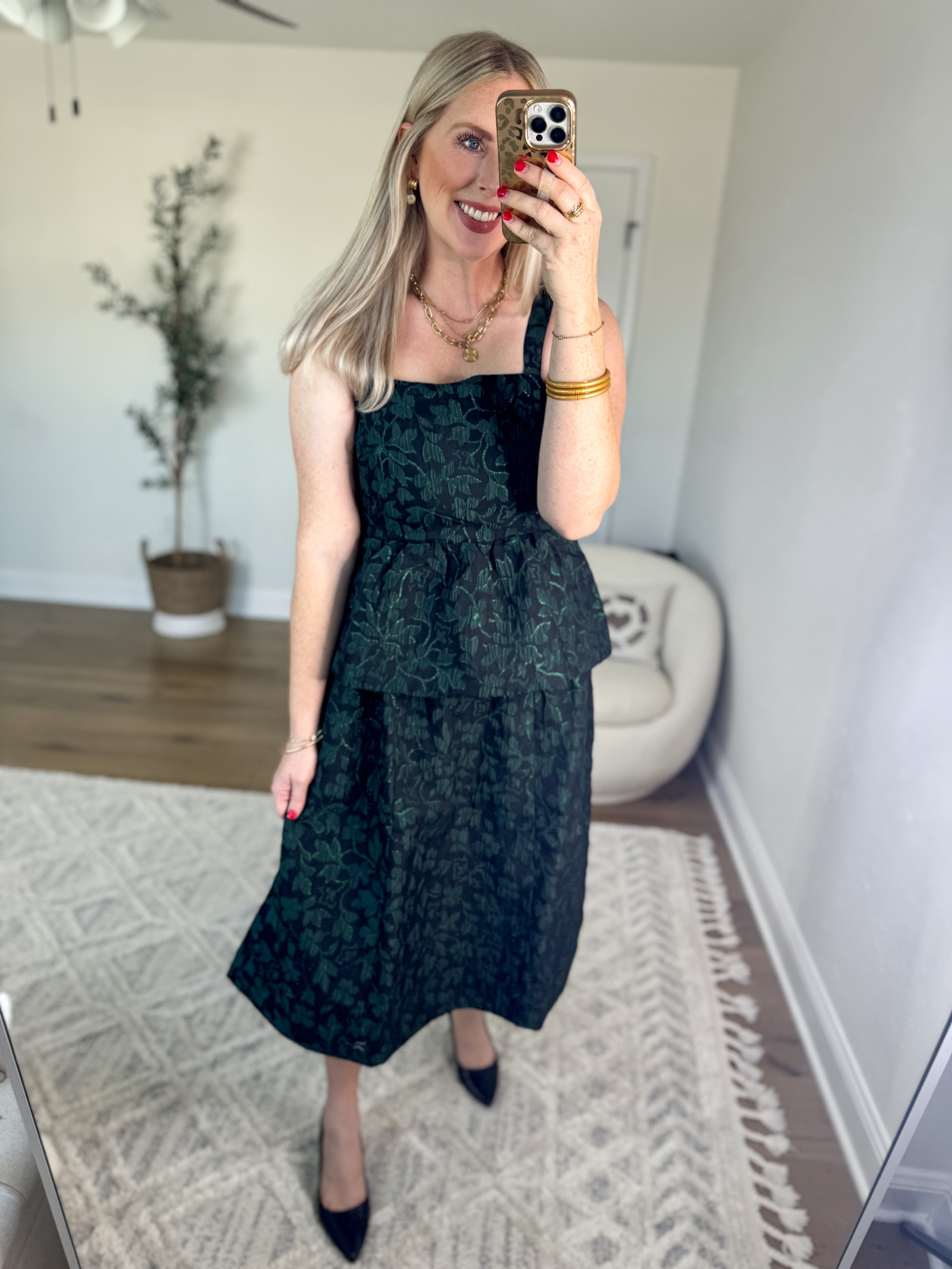 Daily try on, Walmart outfit, Walmart fashion, Walmart try on, free assembly, midi skirt, peplum top

Medium in both 

#LTKFindsUnder50 #LTKStyleTip #LTKHoliday