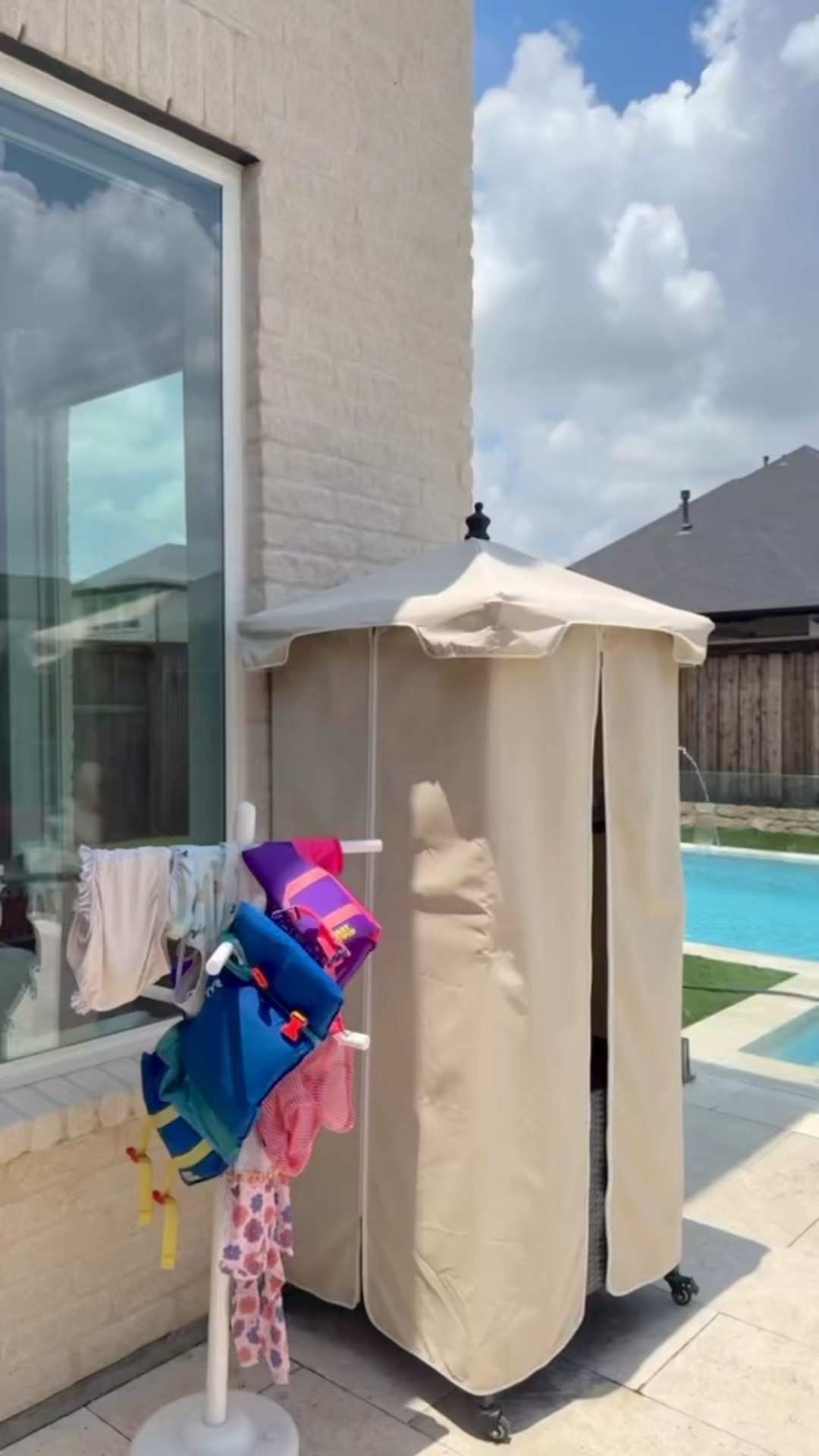 I absolutely love this towel caddy and drying rack we have in our backyard by our swimming pool 💦 it is so nice to have a place for everything to go! ☀️

#swimming #pool #backyard #outdoor #outside #home #summerr

#LTKSummerEdit #LTKHome #LTKSeasonal