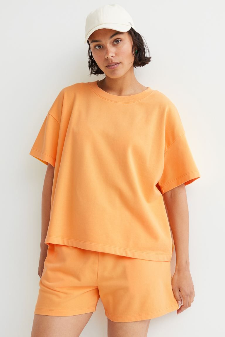 Wide-cut T-shirt | H&M (US + CA)