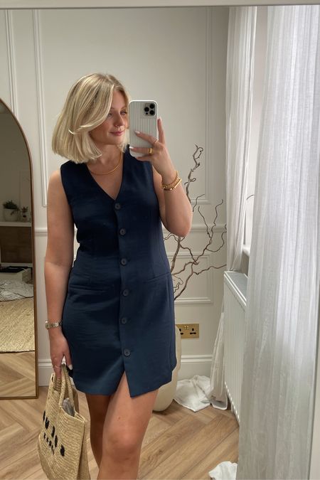 I love this Navy mini vest dress from Abercrombie! I’m wearing a size S. the perfect chic tailored dress! 20% off with code AFLAURA