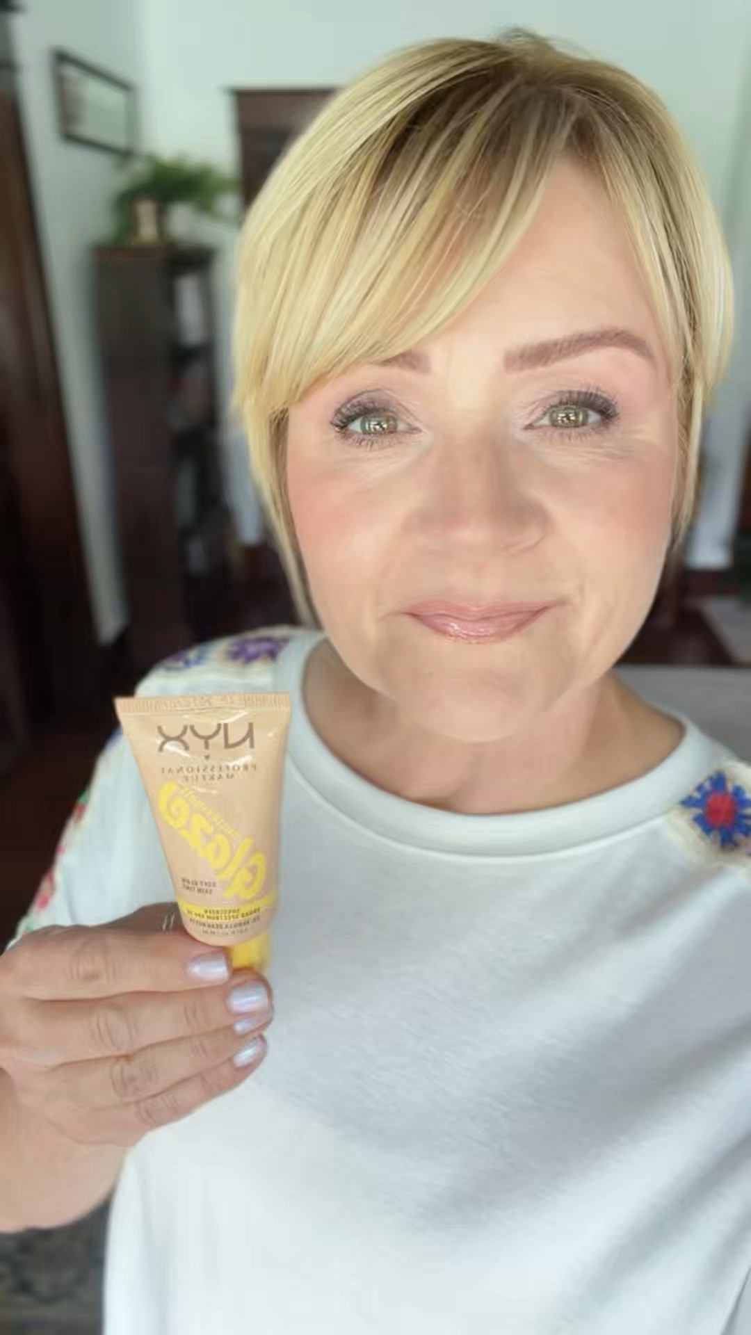 Getting out a SkinTint today I haven’t used in a while.  I forgot how much I love it.   Lighter coverage, soft gloss, SPF 30.  I’m in shade 02 Vanilla Bean Butta

#LTKBeauty #LTKOver40