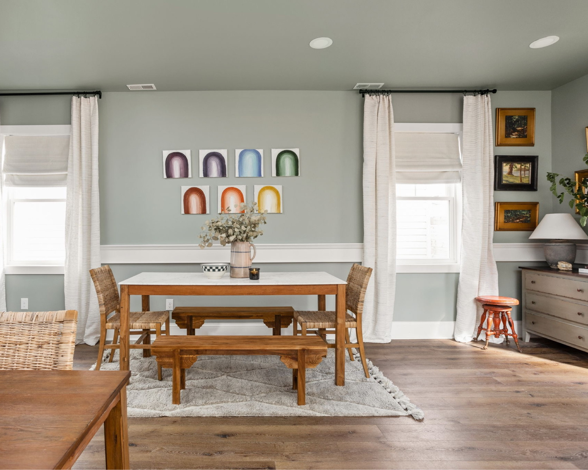 Dining rooms don’t have to be huge, but a designated space makes a big difference.

#LTKhome