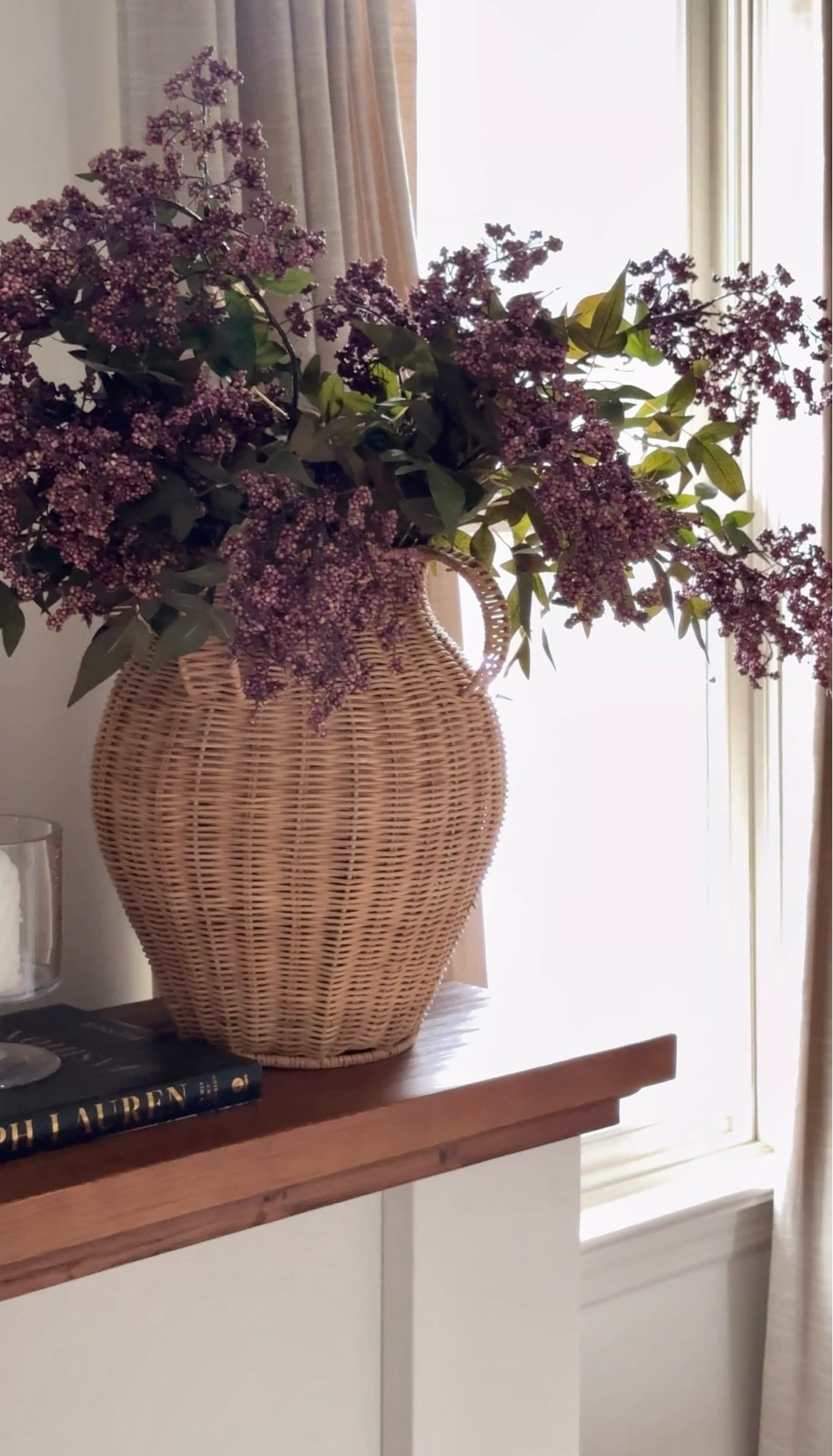 The perfect year round vase! Just add seasonal floral stems 

#vase #florals #fall #homedecor

#LTKSaleAlert #LTKHome #LTKdayinmylife