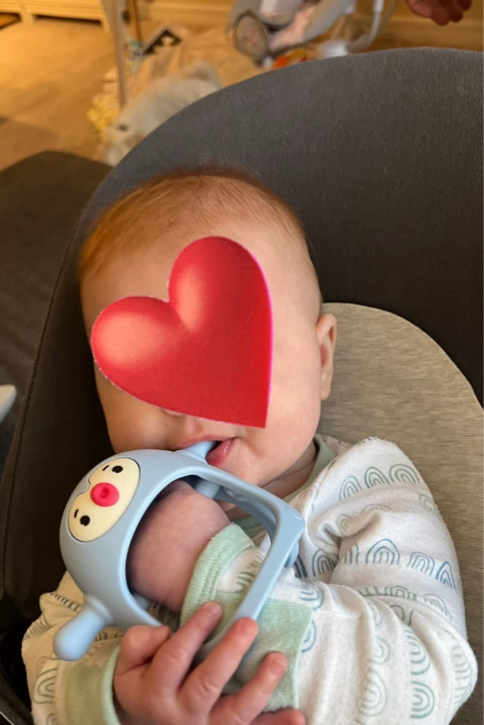 LOVE this for my thumb sucking baby!! 