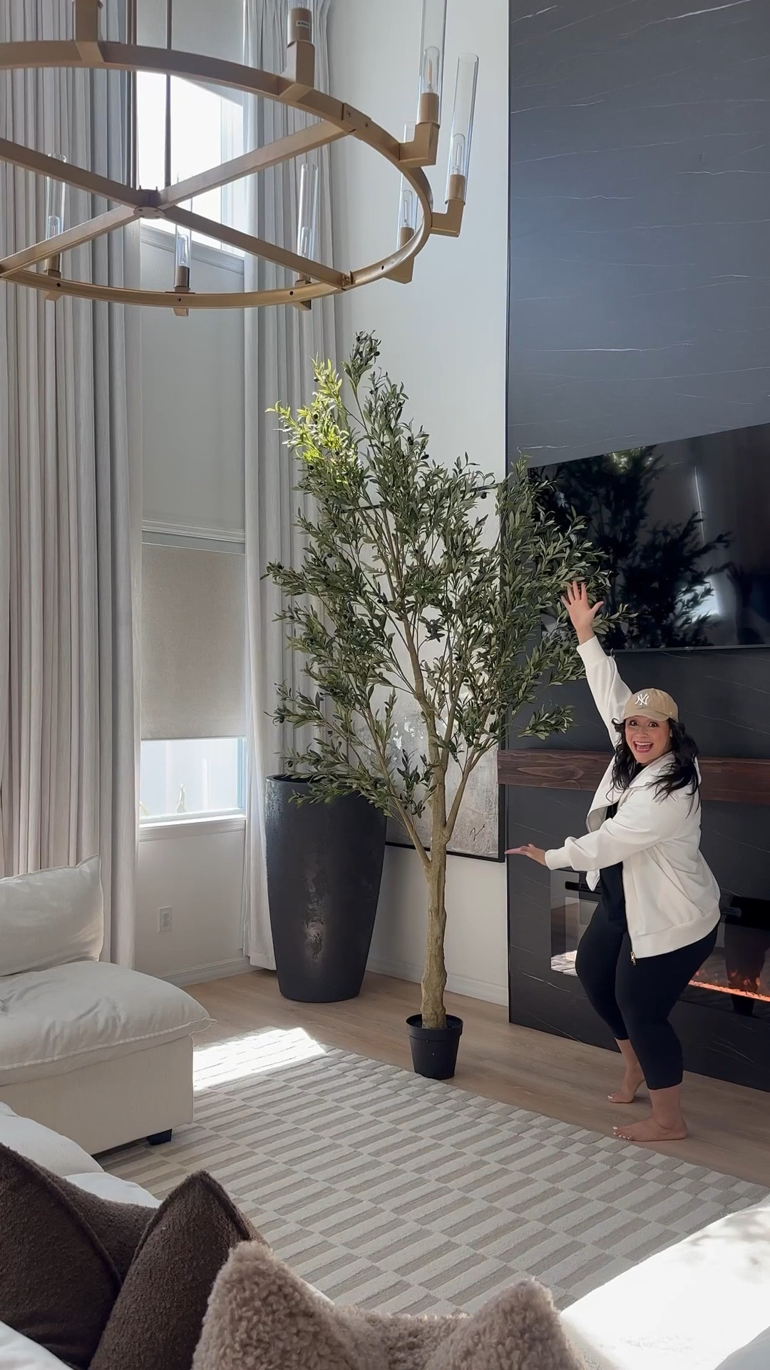 Love these realistic looking olive trees!! Perfect for adding greenery to your space effortlessly ❤️😉




Faux olive trees
Realistic look and feel olive tree 
Amazon olive tree
Home decor
Modern home
Living room

#LTKSaleAlert #LTKvlog #LTKHome