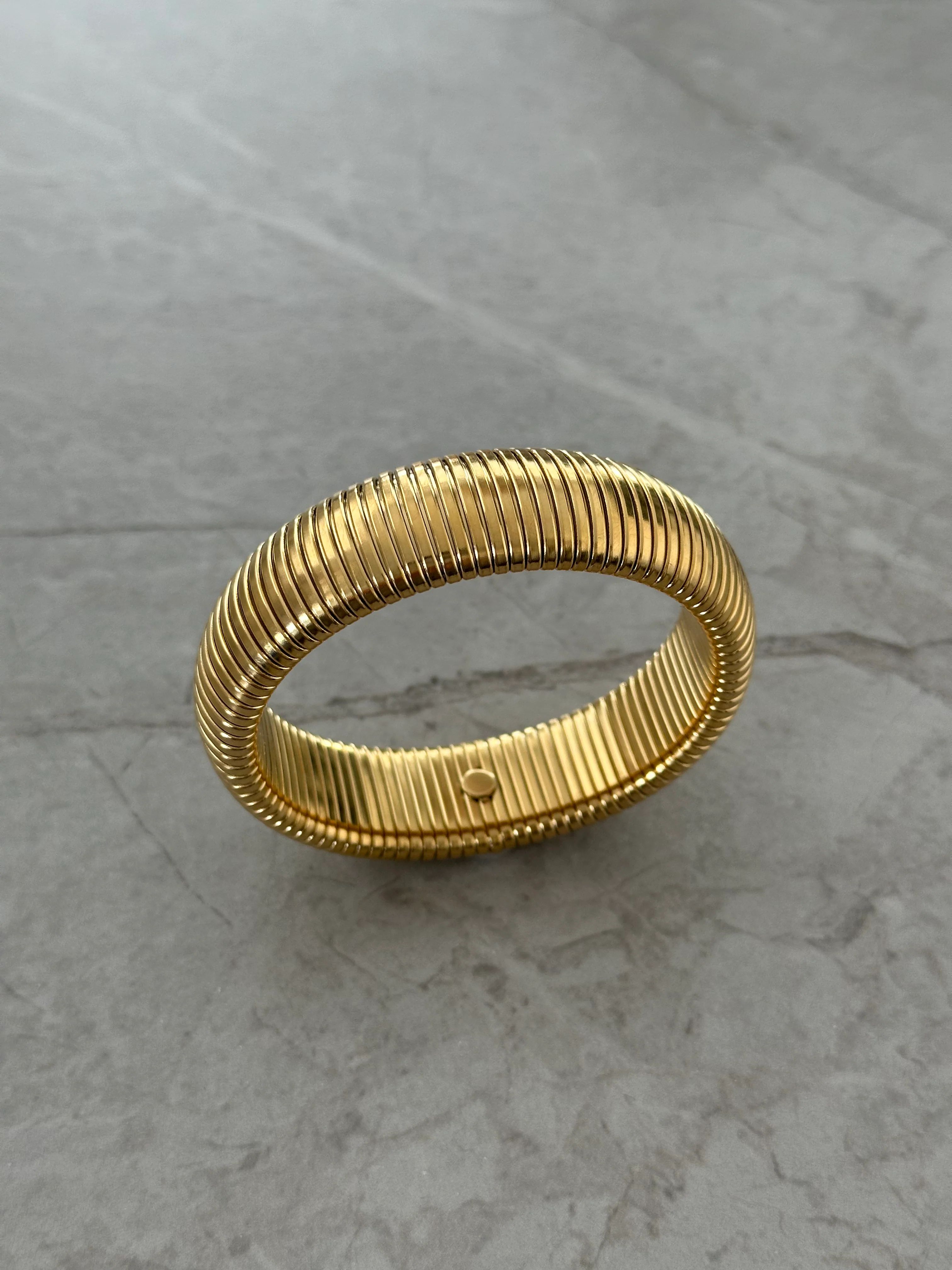 Wide Ribbed Bangle Bracelet | Saint Fatale