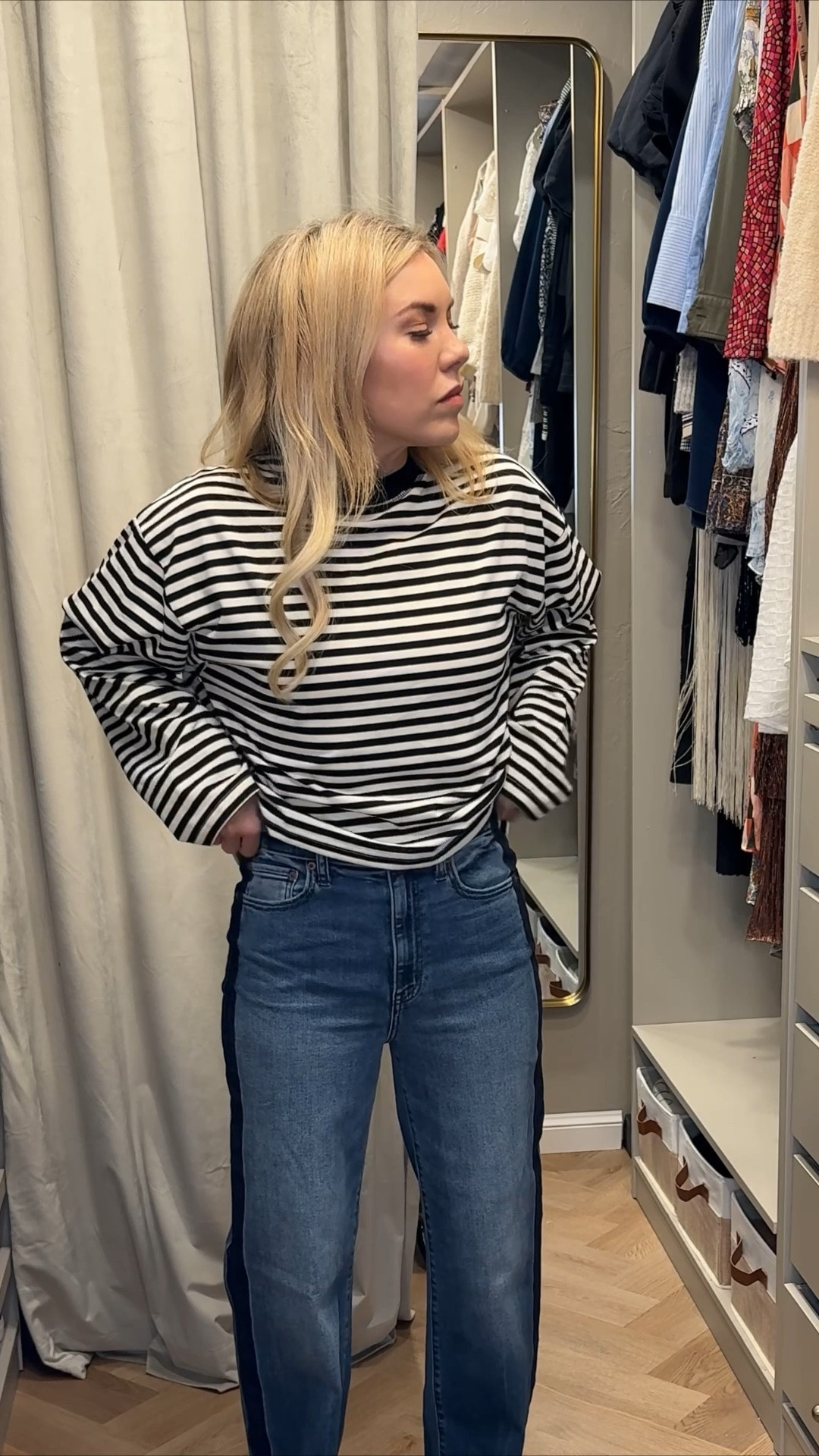 Jeans
Wide leg jeans
Stripe top


#LTKSeasonal #LTKdayinmylife #LTKootd