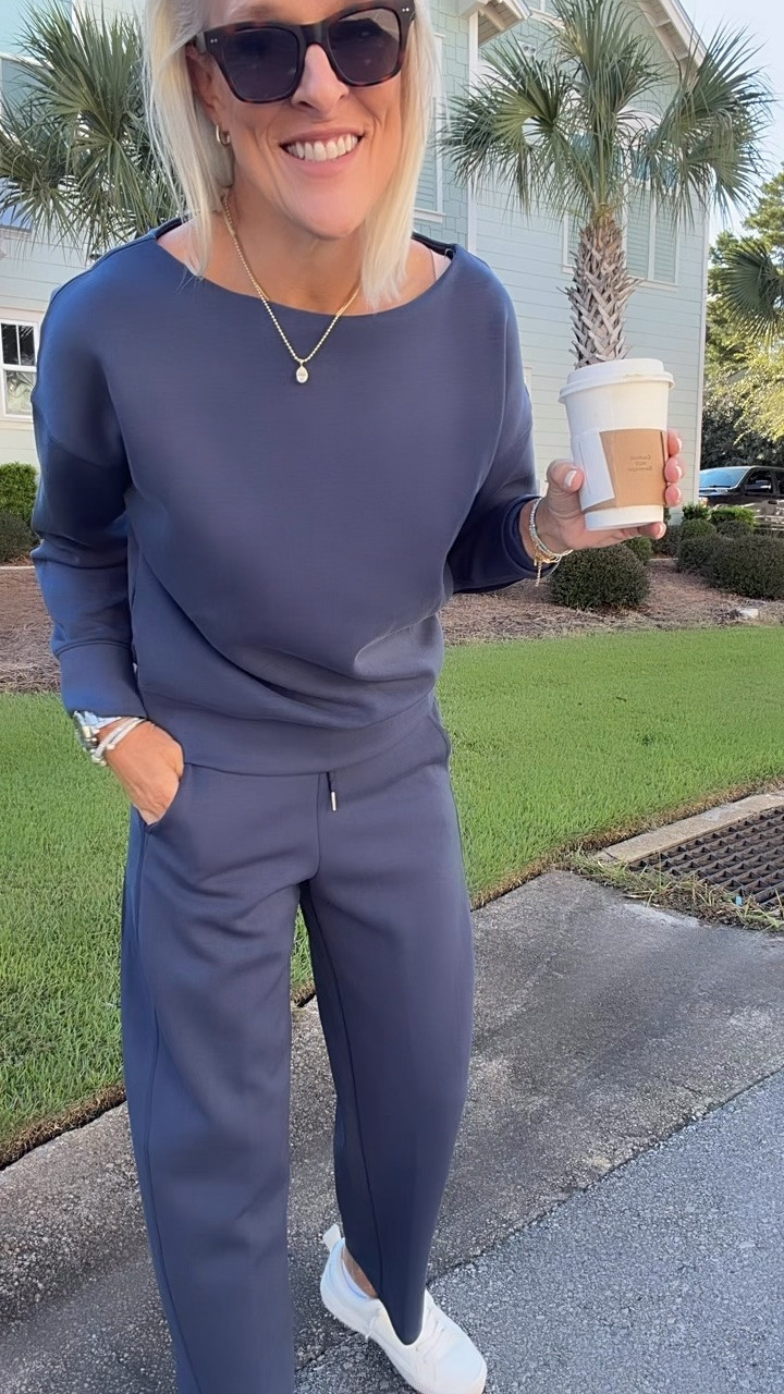 10/10 Athleisure outfit 
Bounce fleece, so it is buttery soft! And only $35 each piece 

Wearing Small in both pieces
Sneakers - size up 1/2 ￼

#LTKootd #LTKmorningroutine #LTKTravel