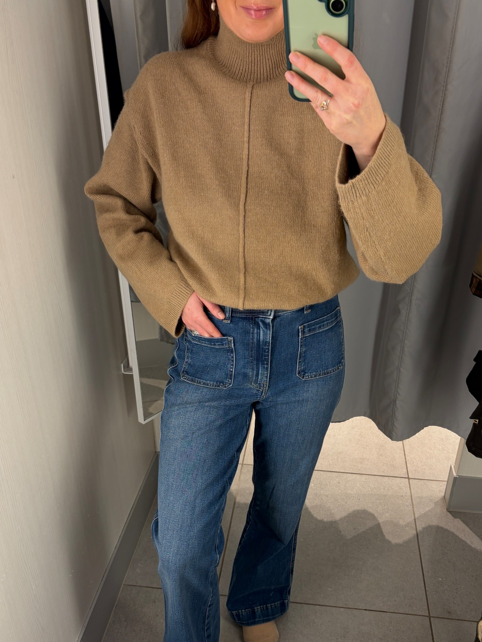 Obsessed with these new in H&M flared front pocket jeans 👖Styled with a tan turtleneck jumper for that effortless classic vibe, just add a chocolate brown ankle boot to complete the look 🤎 Wearing a size small in the jumper and size 10 in the jeans but could size down in both.

#LTKspring #LTKuk #LTKjeans