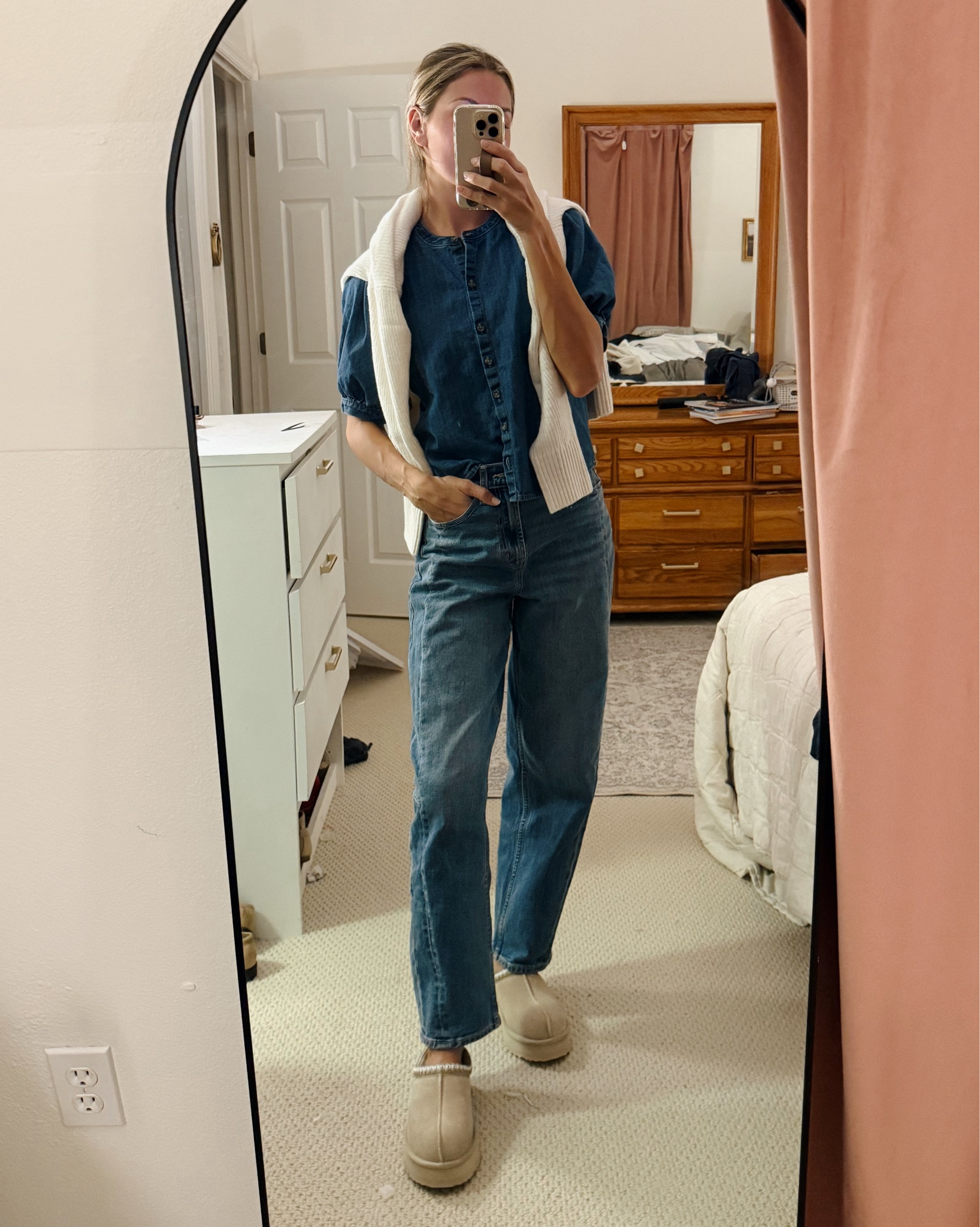 Huuuge Old Navy sale happening - 40% off everything & $16 sweaters! Rounding up some of my favorites here

#LTKFindsUnder50 #LTKSaleAlert