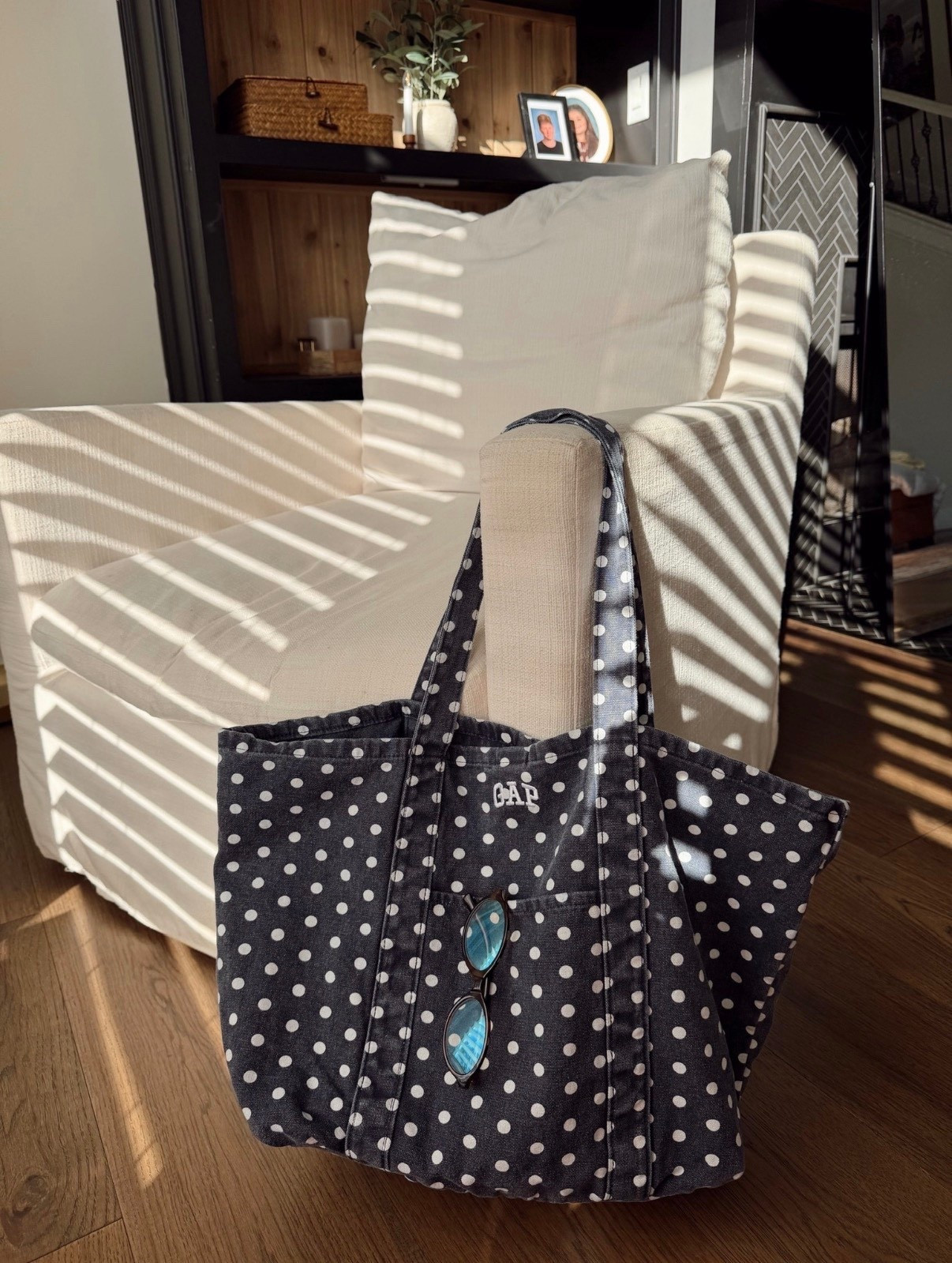 Obsessing over this GAP polka dot bag

#LTKmomlife #LTKgrwm #LTKSeasonal