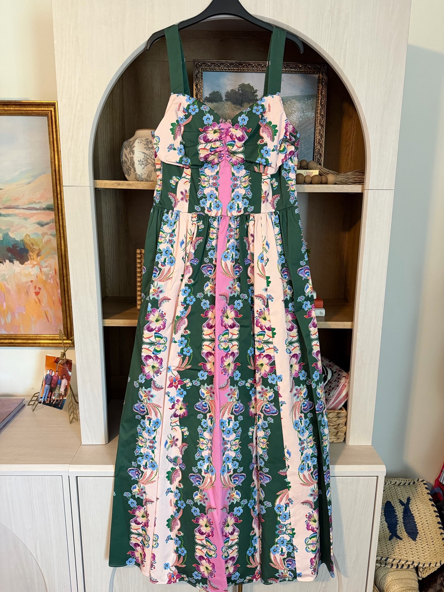You’ve save the date now we’ve secured the dress. This dress is crappy style and a show stopping contender part of a beautiful limited edition collection with British artist Sarah Gordon… I thought it would be perfect to wear for my 50th birthday a little splurge but worth it. @Boden (US) size 4