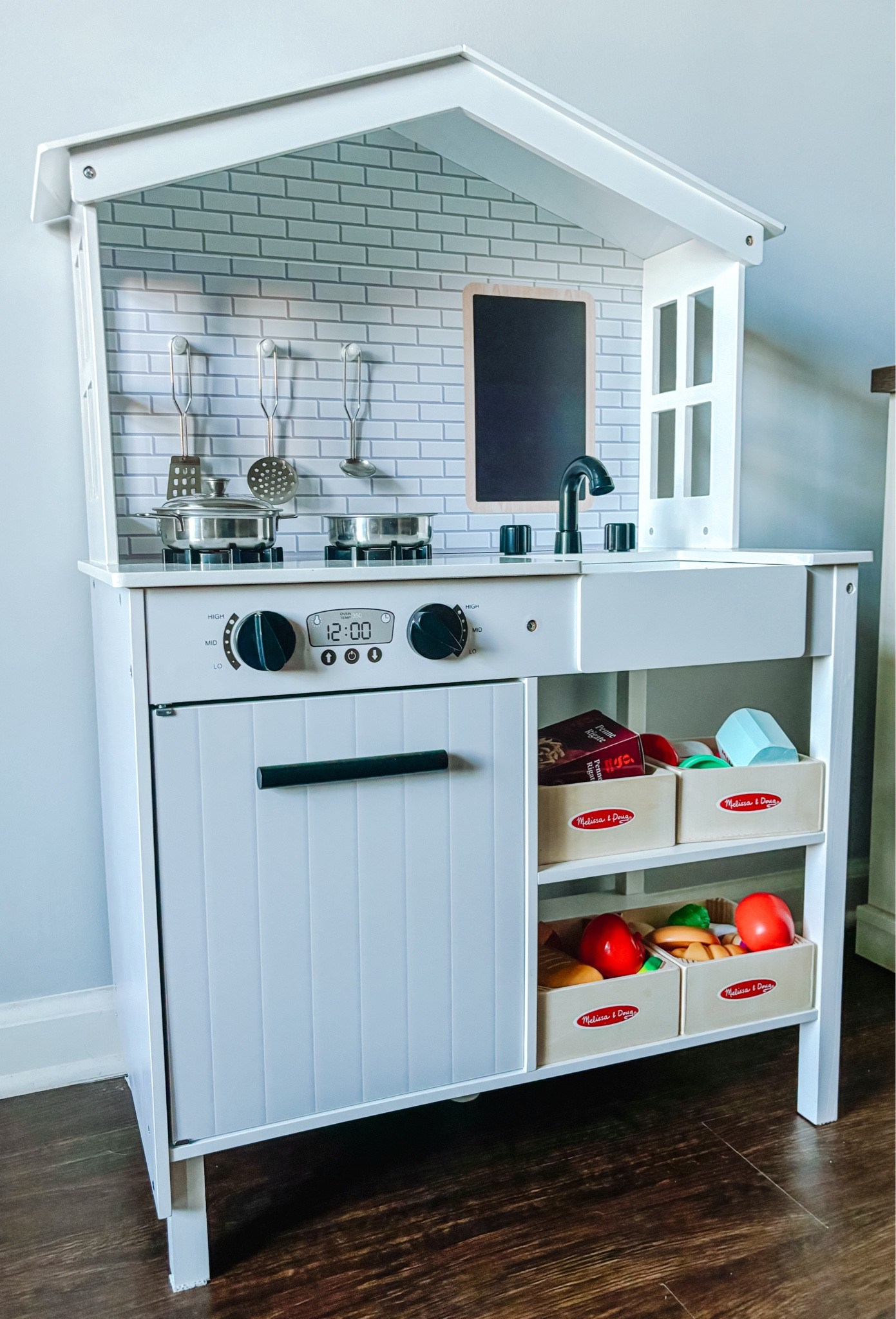 How CUTE is this play kitchen? The fact that it’s under $80 and fits the aesthetic of any home means it’s a must have for your toddler!🙌🏼🫶🏻

#LTKbaby #LTKhome #LTKkids