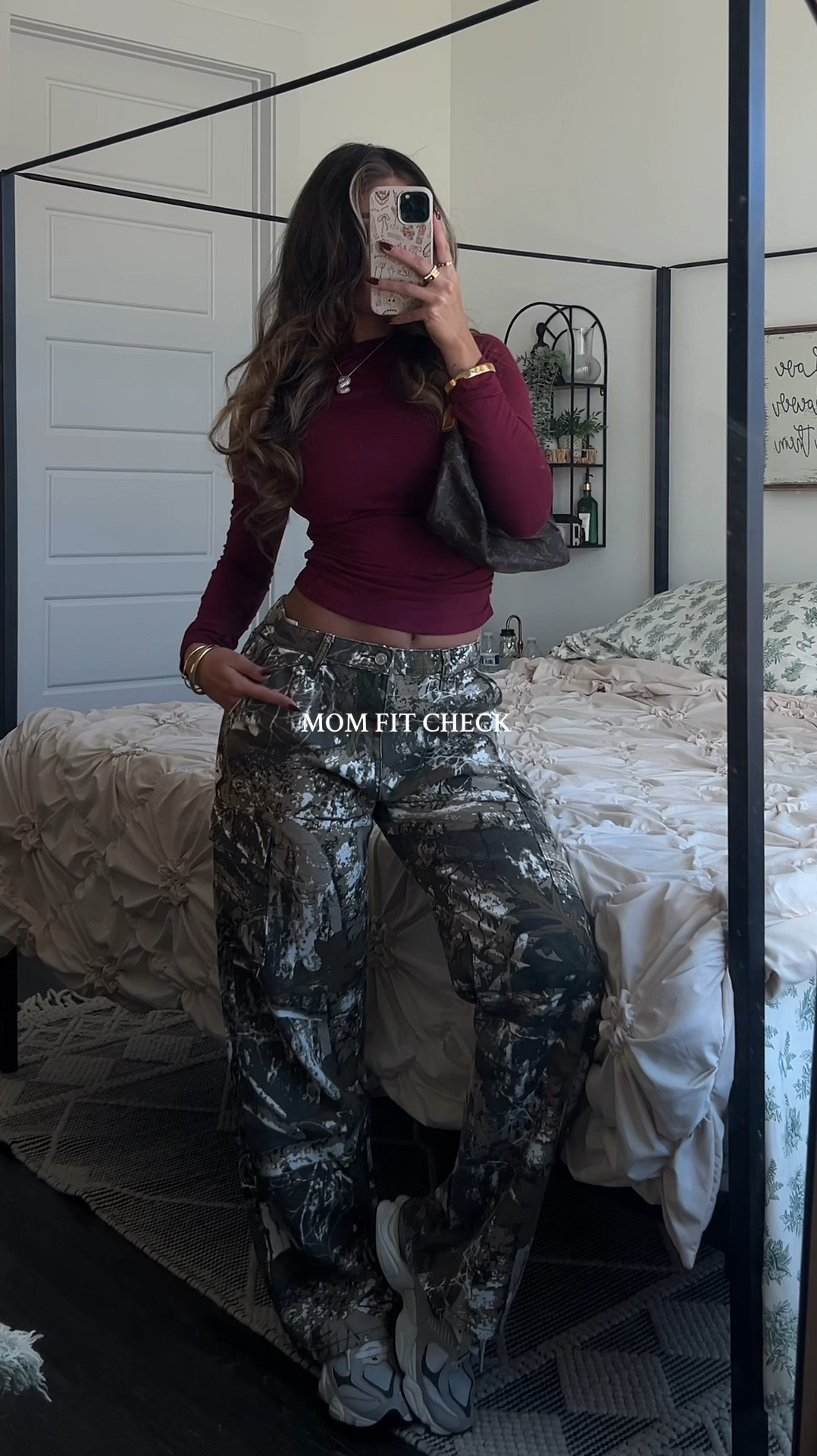 Mom fit check.. 😮‍💨👟 

#LTKFindsUnder100 #LTKFindsUnder50 #LTKSeasonal