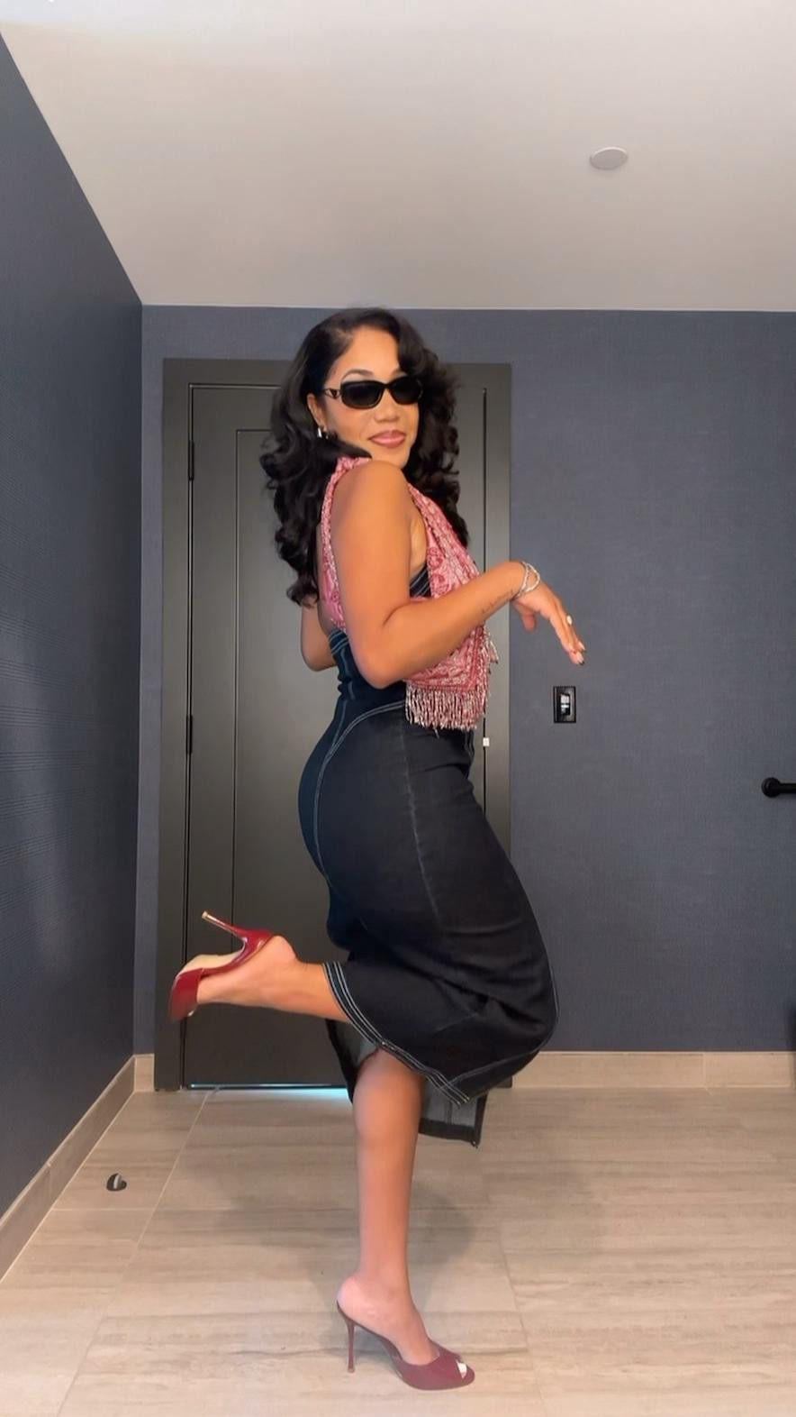 It’s LTK CON 🥳! I still can’t believe I’m here 🥹 but I’m gonna make sure I put it on while I an✨! Thanks to my besties Zara & Steve for understanding the assignment 👠👛

#LTKShoeCrush #LTKStyleTip #LTKCon