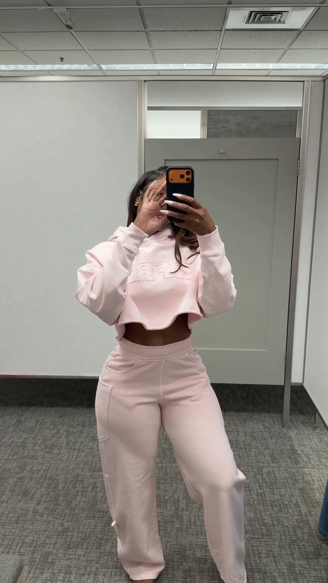 @AFRM 

🚨Sizes 

•Tanner crop utility jacket  Xsmall

•Marden highwaist mini skort 29

•Ryan cotton barrel sweatpants  xsmall

•Darius crop cotton hoodie medium 

•Izel Mix Print Maxi Slip Dress with Removable Cape xsmall 

•Didi Long Sleeve Mesh
Maxi Dress xsmall

•Vesper Patchwork Print Pants
Small

•Sylas Mix Print Plunge Halter
Neck Crop Top Small

•Athens Floral Lace Ruffle
Halter Maxi Dress small