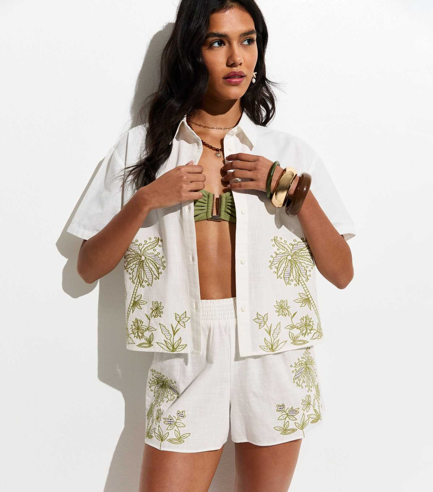 White Palm Embroidered Cotton Beach Shorts | New Look | New Look (UK)