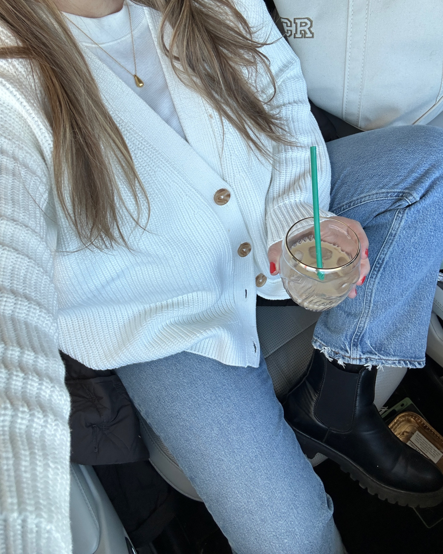 Sweater- true to size

Jeans- true to size

Shoes- i have wide feet snd went tts


Chelsea boots
Cotton sweater
Cardigan
Quince
Agolde
Light wash jeans


#LTKFindsUnder100 #LTKShoeCrush #LTKSeasonal