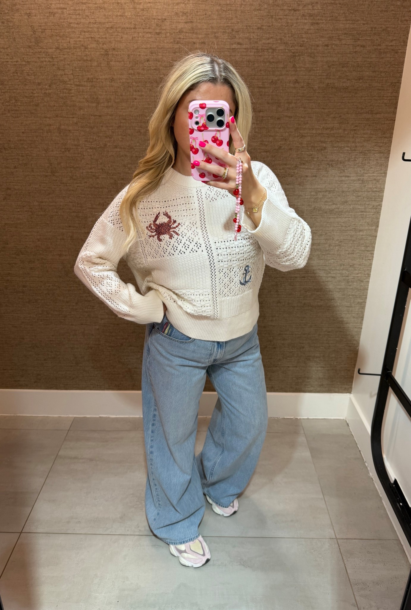 New Abercrombie outfit 
M sweater 
Wide leg jeans size 4
New balance sneakers 