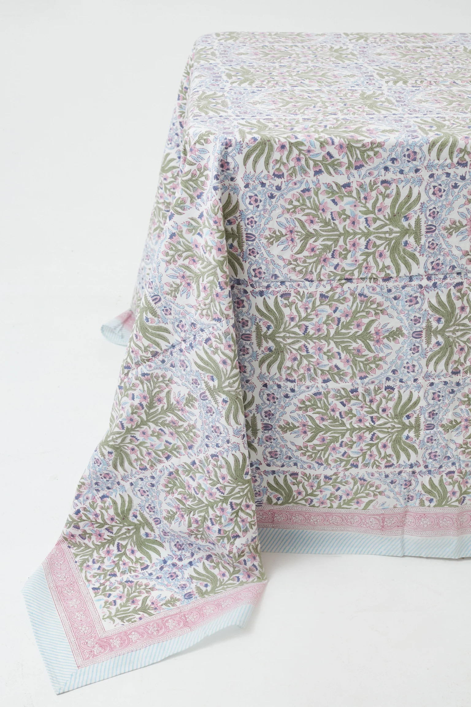 Mughal Jardin Tablecloth | Tuckernuck (US)