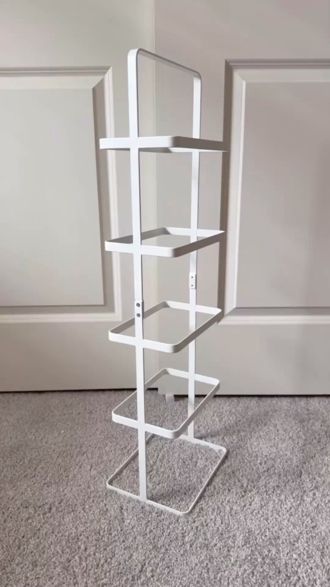 Space saving portable shoe rack