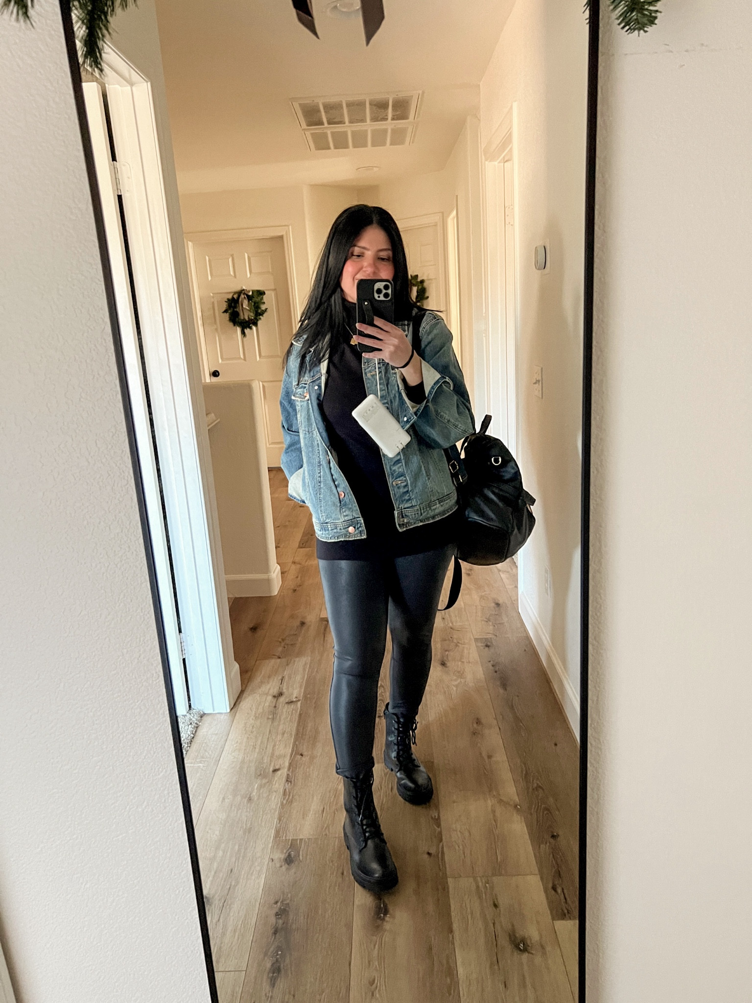 Casual styled outfit

xo, Sandroxxie by Sandra
www.sandroxxie.com | #sandroxxie

Walmart leggings, turtleneck, combat boots, backpack


#LTKCyberWeek #LTKstyletip