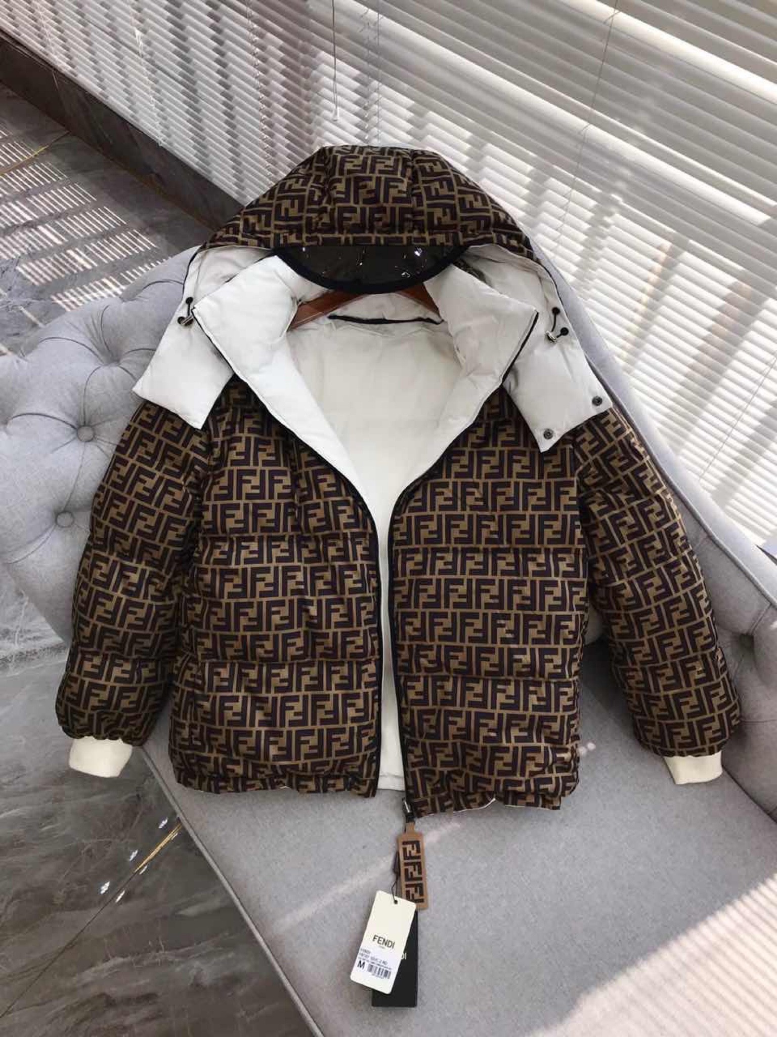 Louis Vuitton Windbreaker lookalike/ Size Small - Depop