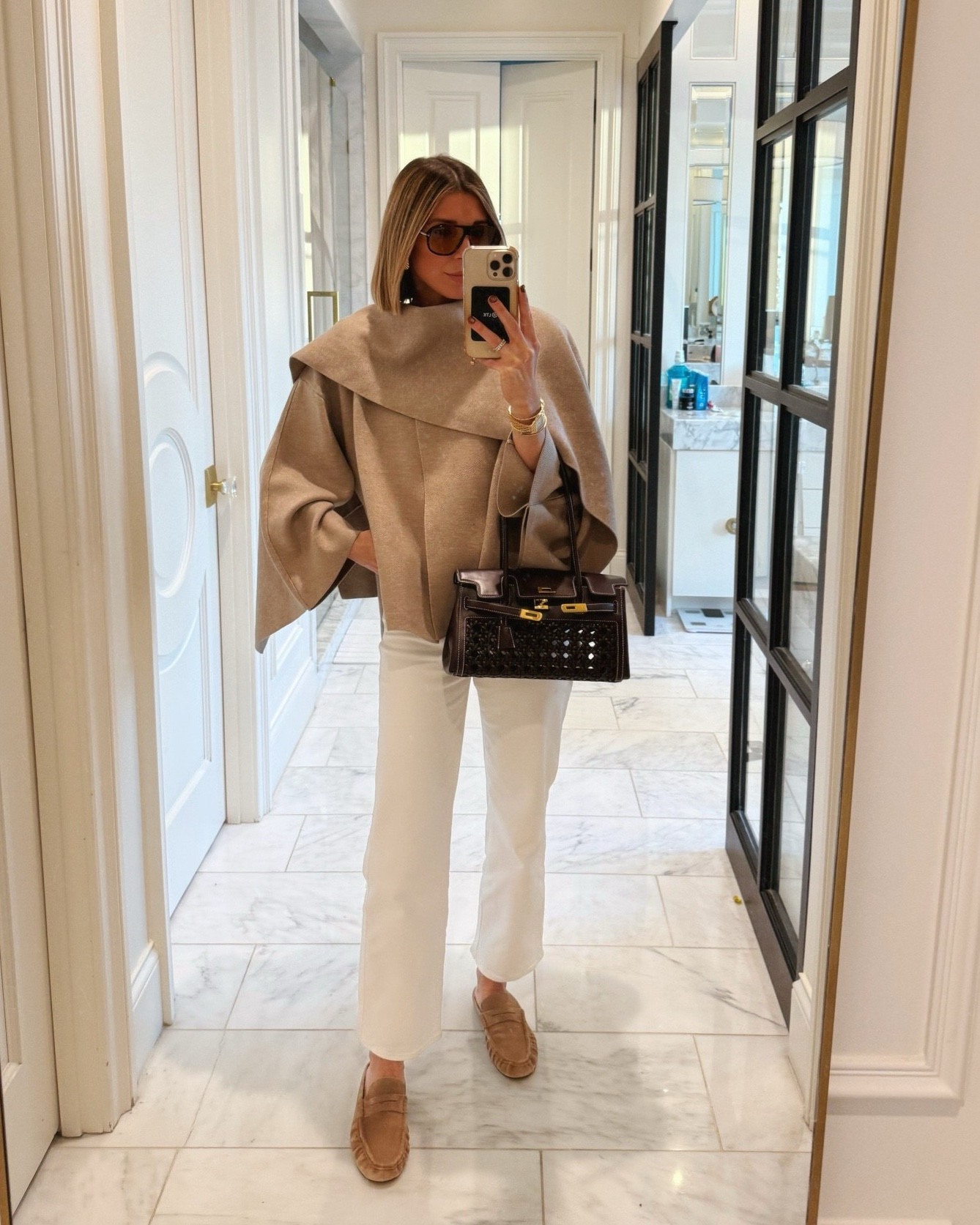 A winter outfit idea built around white wide-leg jeans 🤍
Inspired by @cellajaneblog 

#LTKootd