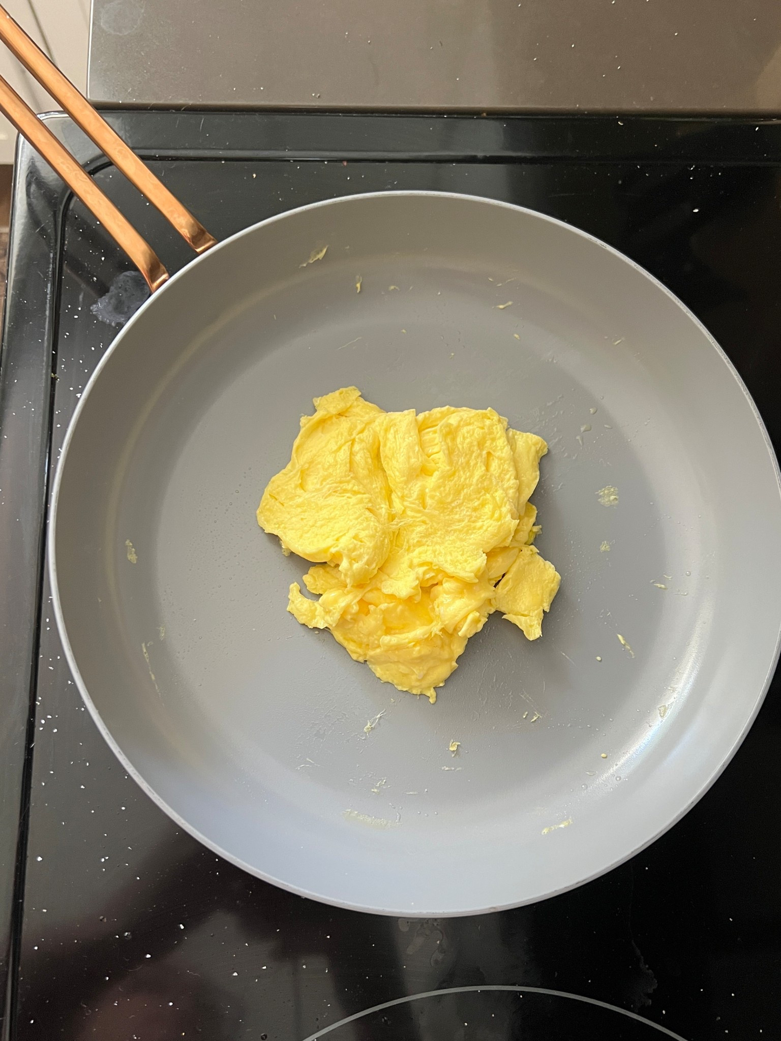 Obsessed with my great jones non stick pan!!! And I’m linking my other favorites here too 🫶🏼 the best cookware brand ever  

#LTKHome #LTKSummerEdit