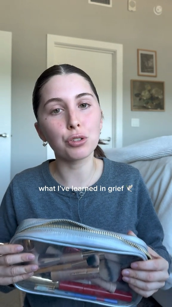 the hardest parts of grief are the ones no one prepares you for 🤍
#grief #losingadad #griefjourney
@Ciele Cosmetics @tarte cosmetics @Iris&Romeo @Rare Beauty @Tower 28 Beauty @L’Oréal Paris @DIBSBEAUTY

#LTKFindsUnder50 #LTKBeauty #LTKSeasonal