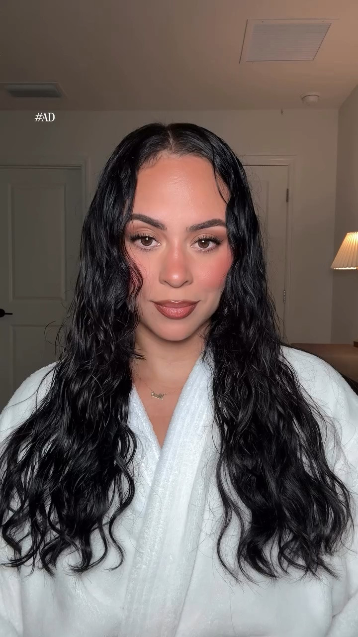 #AD GRWM using @sharkbeauty FlexStyle ⭐️✨a 3 in 1 tool to achieve amazing blowout results with ease now available @target https://liketk.it/6nhJy #liketkit
#TargetPartner #SharkBeauty #TargetBeauty TargetFinds BeautyRoutine