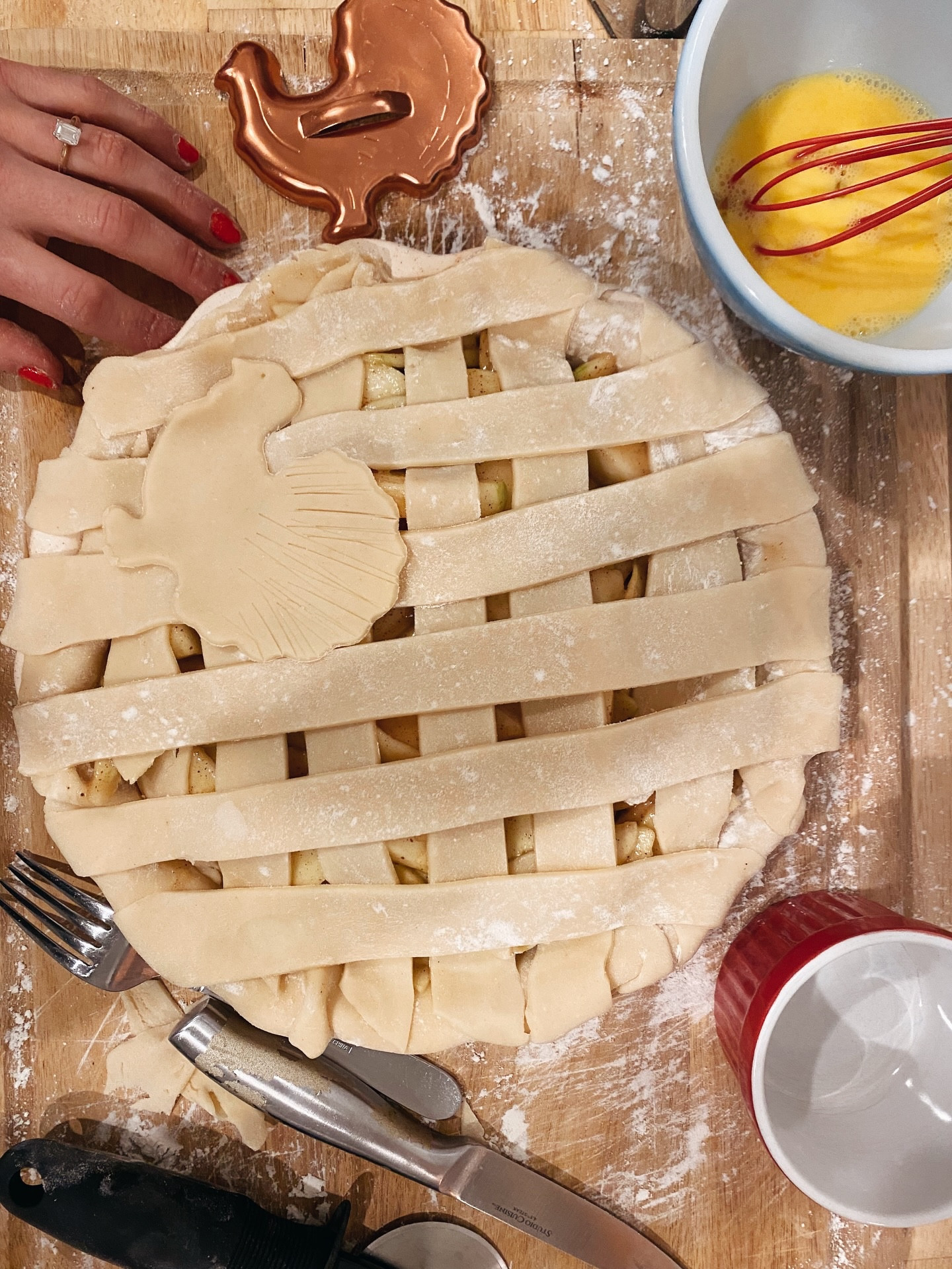 Thanksgiving prep with vintage twist ✨ 

Our kitchen is a mix of vintage treasures passed down or collected and #nontox kitchen essentials shared on our #ltk

Need a gift for the hostess this Thanksgiving? Let us curate the perfect treasure - local pickup always available ✨

#thanksgiving #hostess #hosting #thanksgivingprep #holidays #holidayhosting #vintage #vintagekitchen

#LTKGiftGuide #LTKHoliday #LTKHome