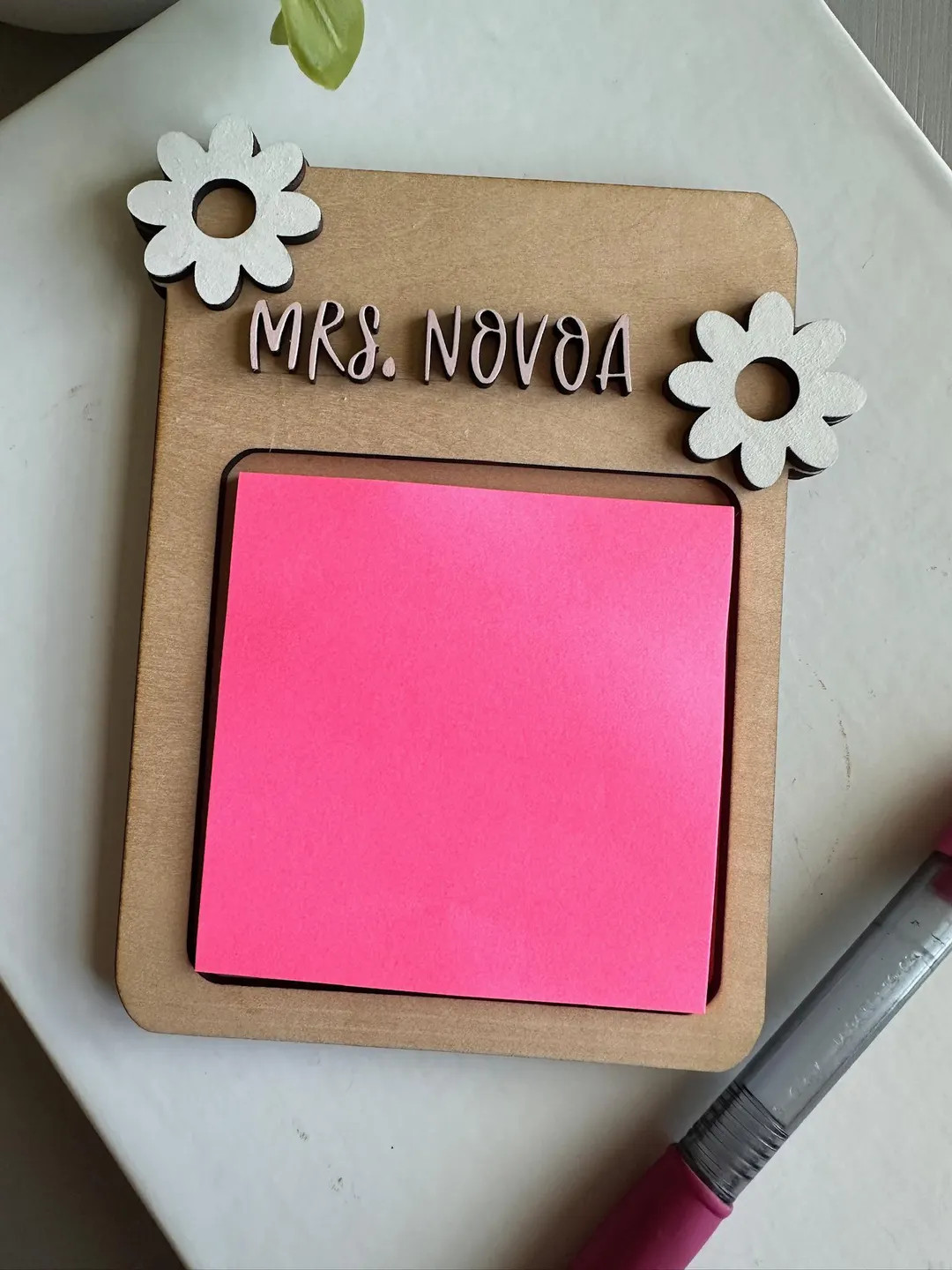 Personalized Sticky Note Holder With Daisies / Teacher Appreciation, Manager Gifts, Office Decor ... | Etsy (US)