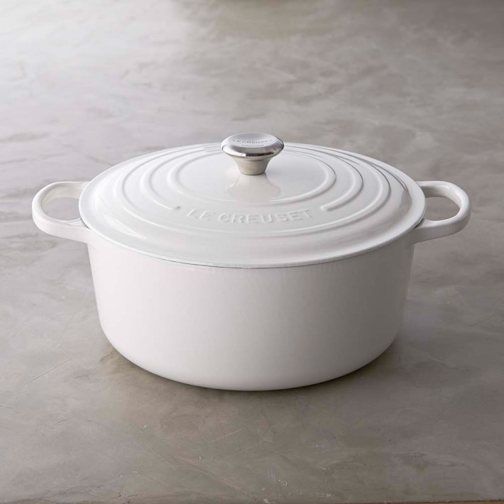 Le Creuset Signature Enameled Cast Iron Round Oven | Williams-Sonoma