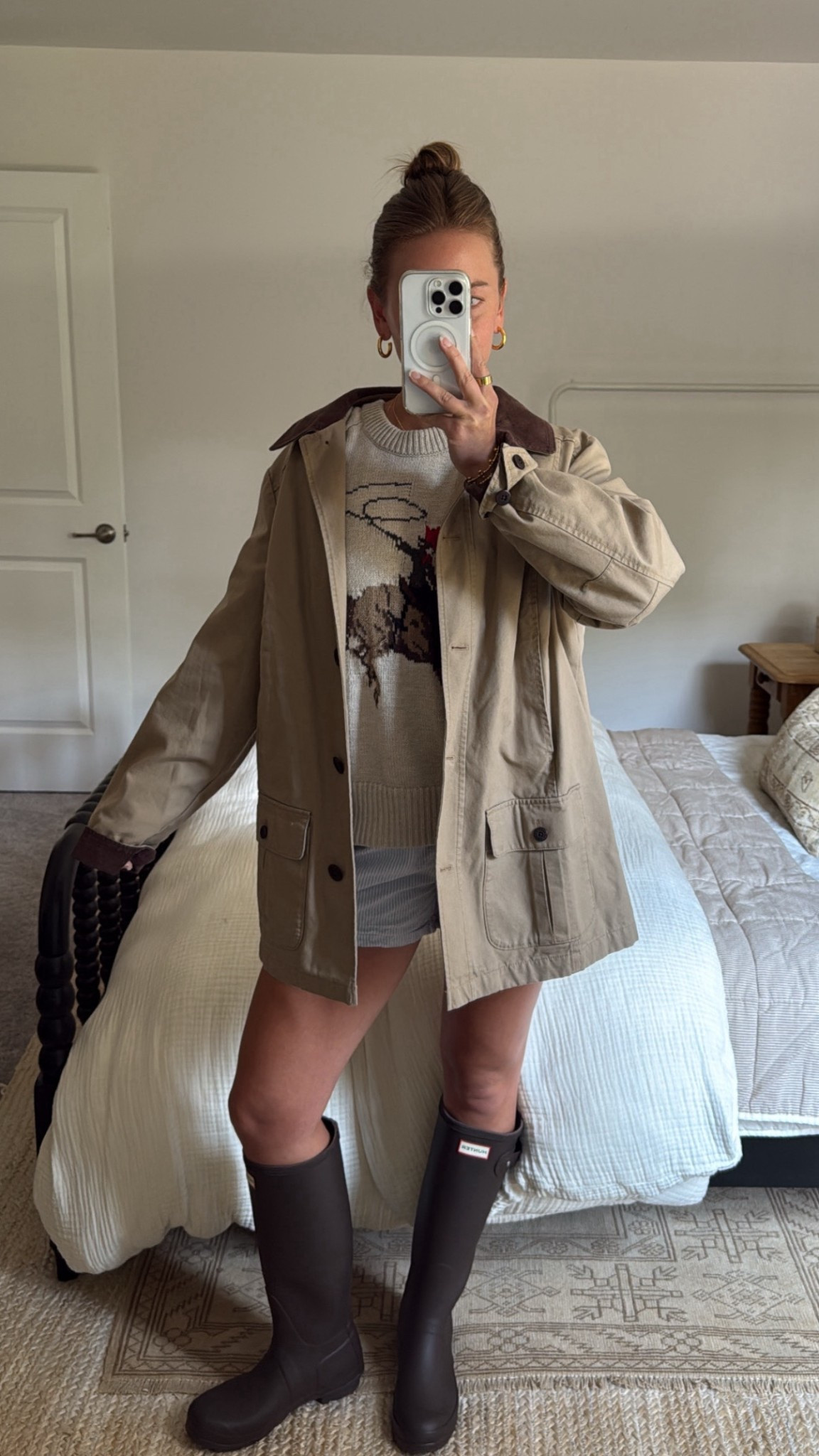 8/4/25 Transitional Fall Outfit with Hunter Boots & Cozy Layers Styling my new brown Hunter rain boots from the Nordstrom Anniversary Sale — they’re the perfect staple to transition into the fall season. Paired them with my Abercrombie Cowgirl sweater, classic blue striped boxer shorts for that comfy-cozy feel, and topped it off with my L.L.Bean barn jacket. An easy, layered look I’ll be repeating on cooler days ahead.



#LTKShoeCrush #LTKStyleTip