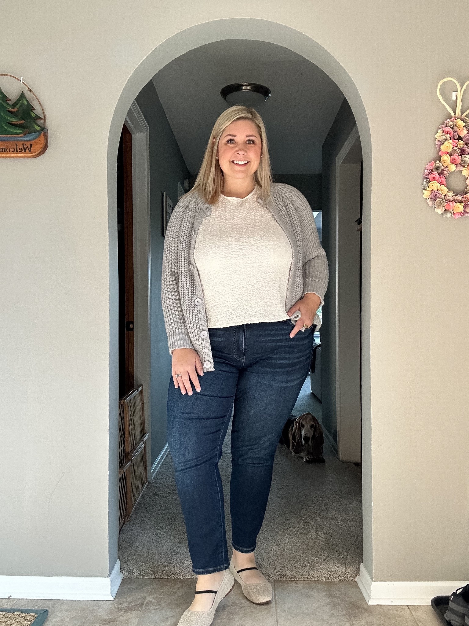 A little work OOTD. showing a bit more of my classic side of my personal style here but was so easy to pull together! 

XL in sweater, 1X in shell, 16W in denim, 11.5 in shoes (size up 1/2 size)

#LTKWorkwear #LTKPlusSize #LTKMidsize