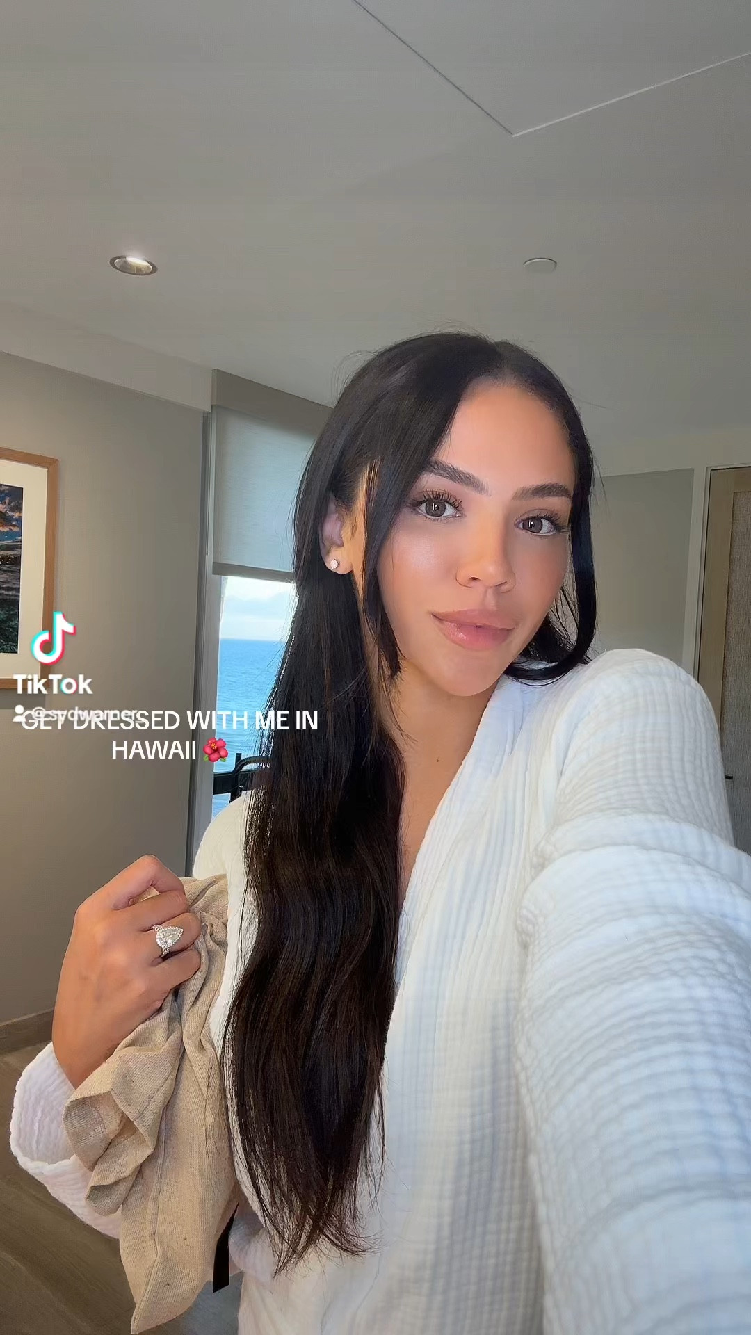 GRWM In Hawai’i 🌴
Bronx and Banco from Revolve XS!

#LTKstyletip #LTKFind #LTKtravel