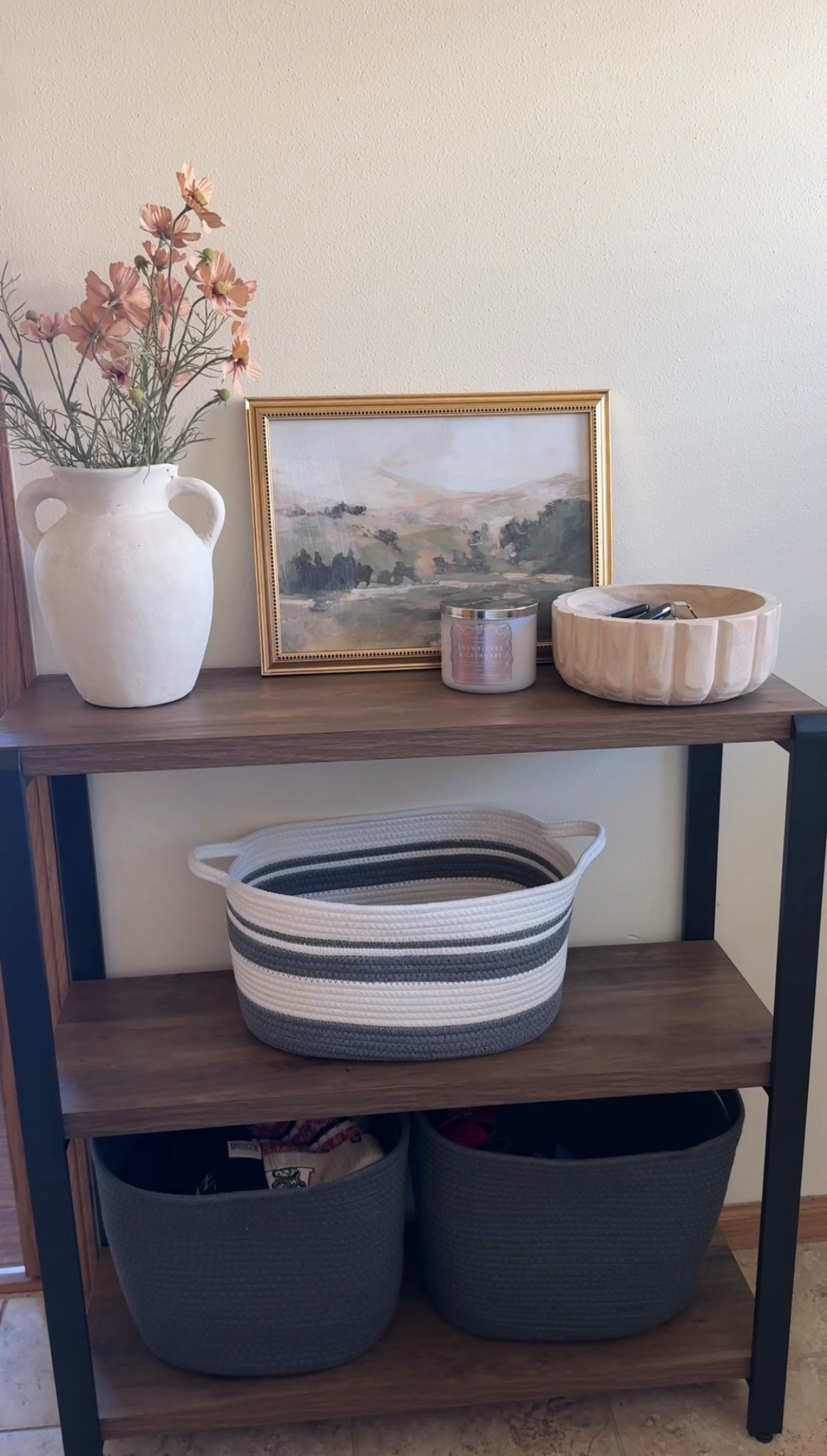 Our laundry room needed storage, so I added a bookshelf to keep everything organized and out of the way ✨