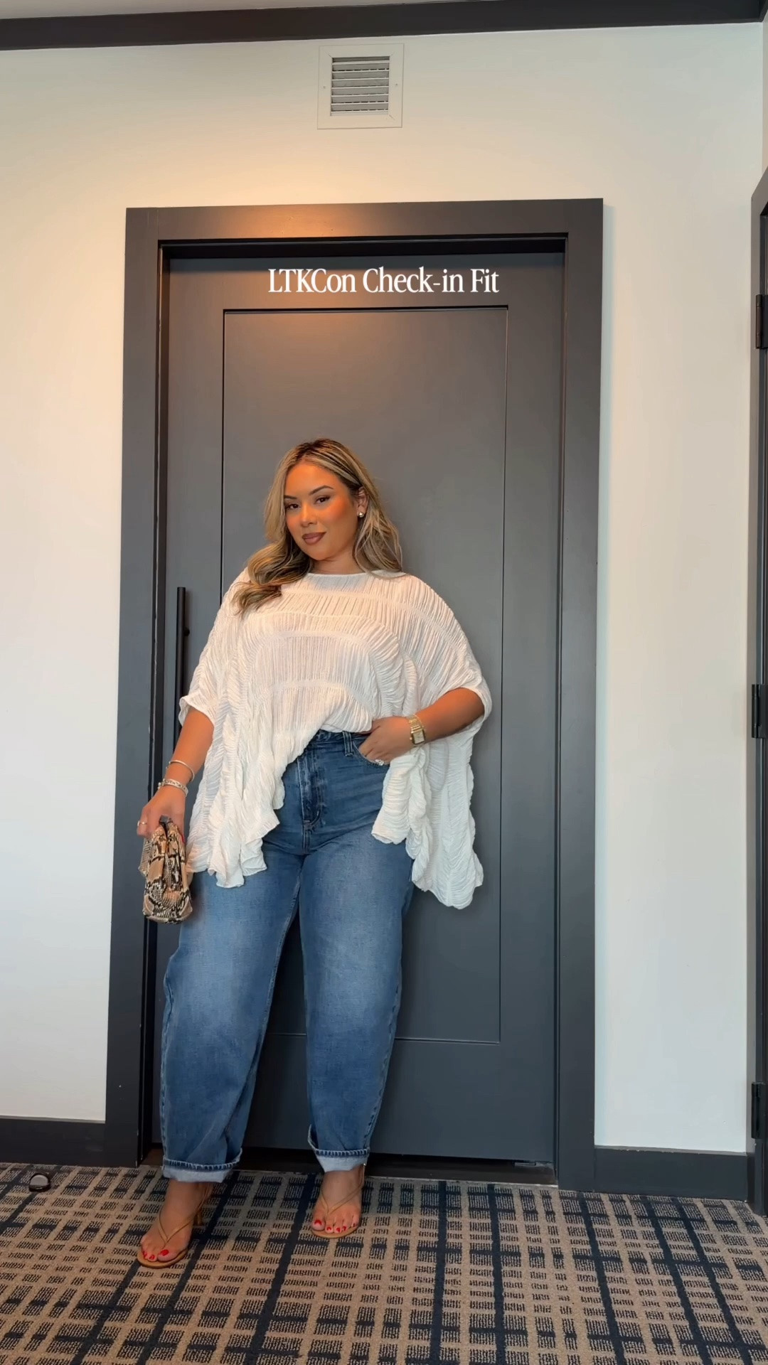 Day 1 - Check-in fit 

Top: M 
Jeans: 12

#LTKCon

#LTKSeasonal #LTKMidsize