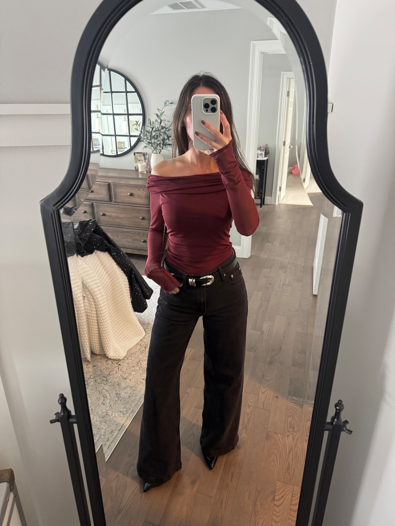 Holiday outfits 
Holiday outfit ideas 
Women’s clothing target finds 