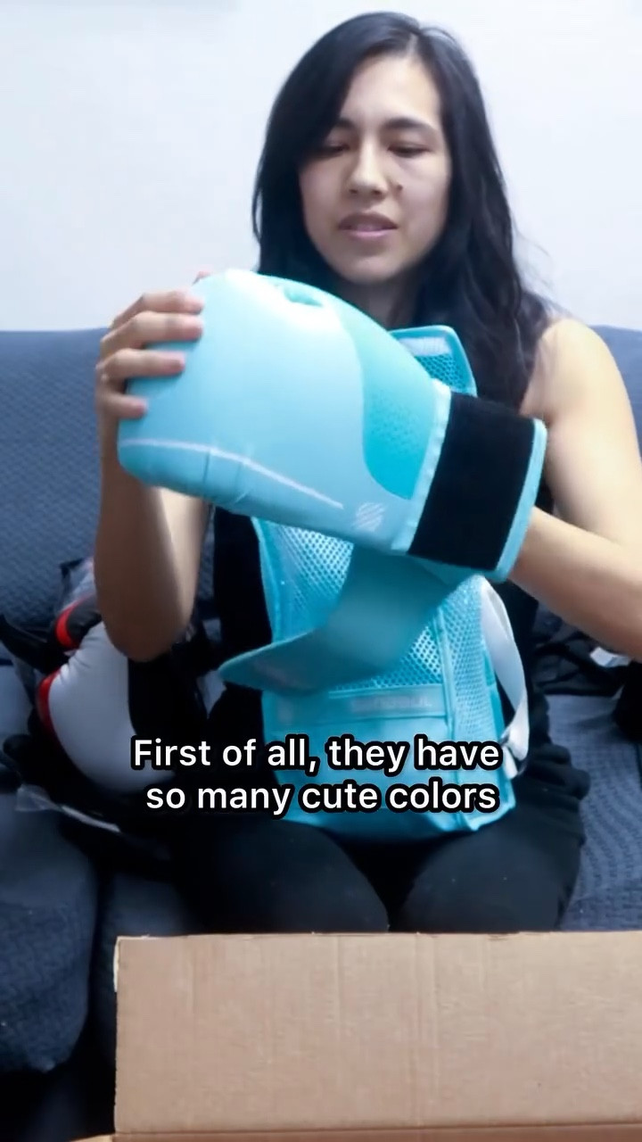 Getting back into training Muay Thai after my postpartum recovery and starting fresh with my new gear, working towards getting back on my discipline! I miss it Thanks @sanabul ! 

Come by to @ohanawarriormma if you’re looking for a family friendly gym 💕🙌

#muaythai #martialarts #boxinggloves

#LTKActive