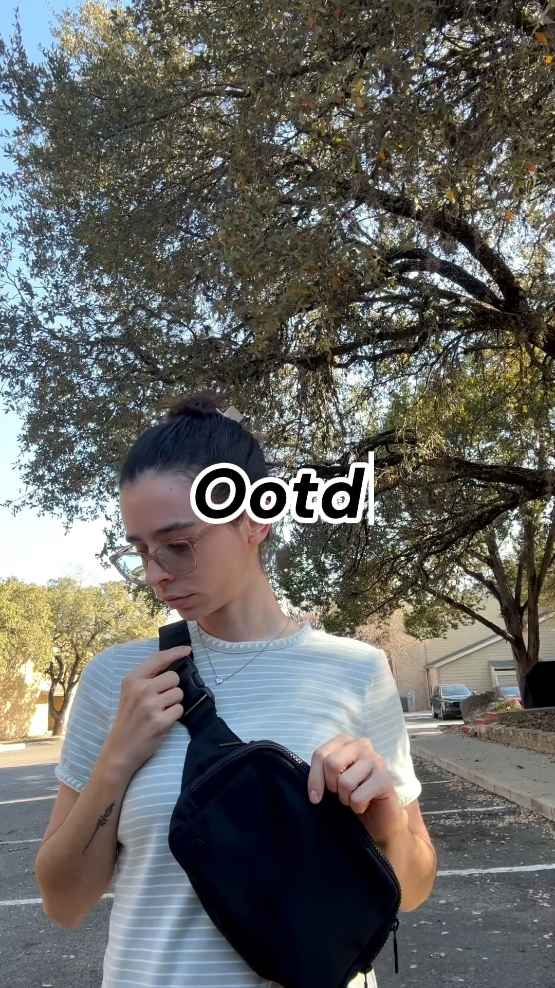 I’ve been obsessed with this top, I couldn’t find it on here but it’s from Costco! This color in the converse isn’t available anymore but they have so many other cute color options!!

#LTKootd