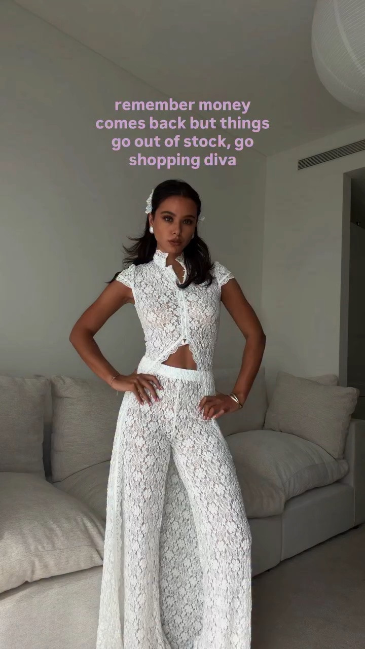 🪽🪽 go get that dream outfit you want