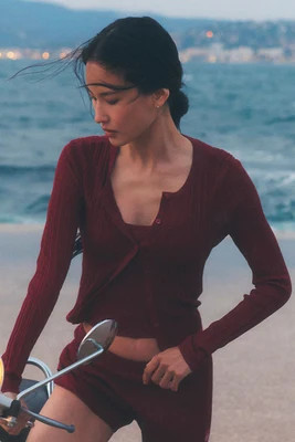 ALO | Sweater Sunlit Cardigan Top in Summer Romance Red, Size: Small | Alo Yoga
