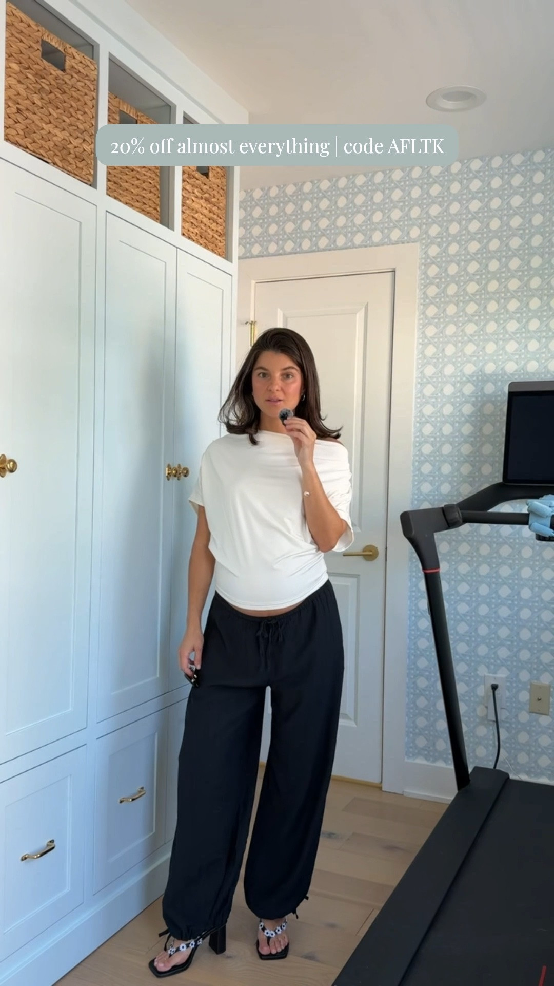 CODE AFLTK | pants of the summer (also come in other colors) @abercrombie • wearing xs short in pants + size small in all tops! I’m 25 weeks pregnant for reference! 🤍 linking the new version of the pants as well (straight leg & fully stocked)

#LTKxAbercrombie #LTKSaleAlert #LTKPetite