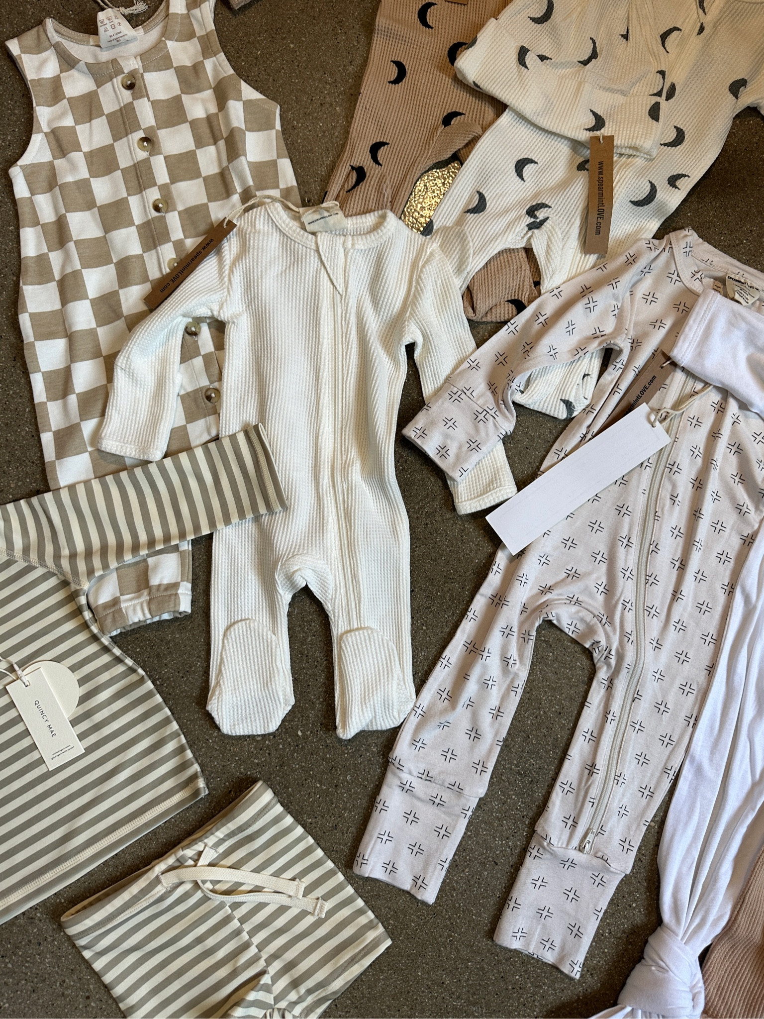 Gender neutral baby clothes haul from Spearmint Love 

#LTKbump #LTKfamily #LTKkids