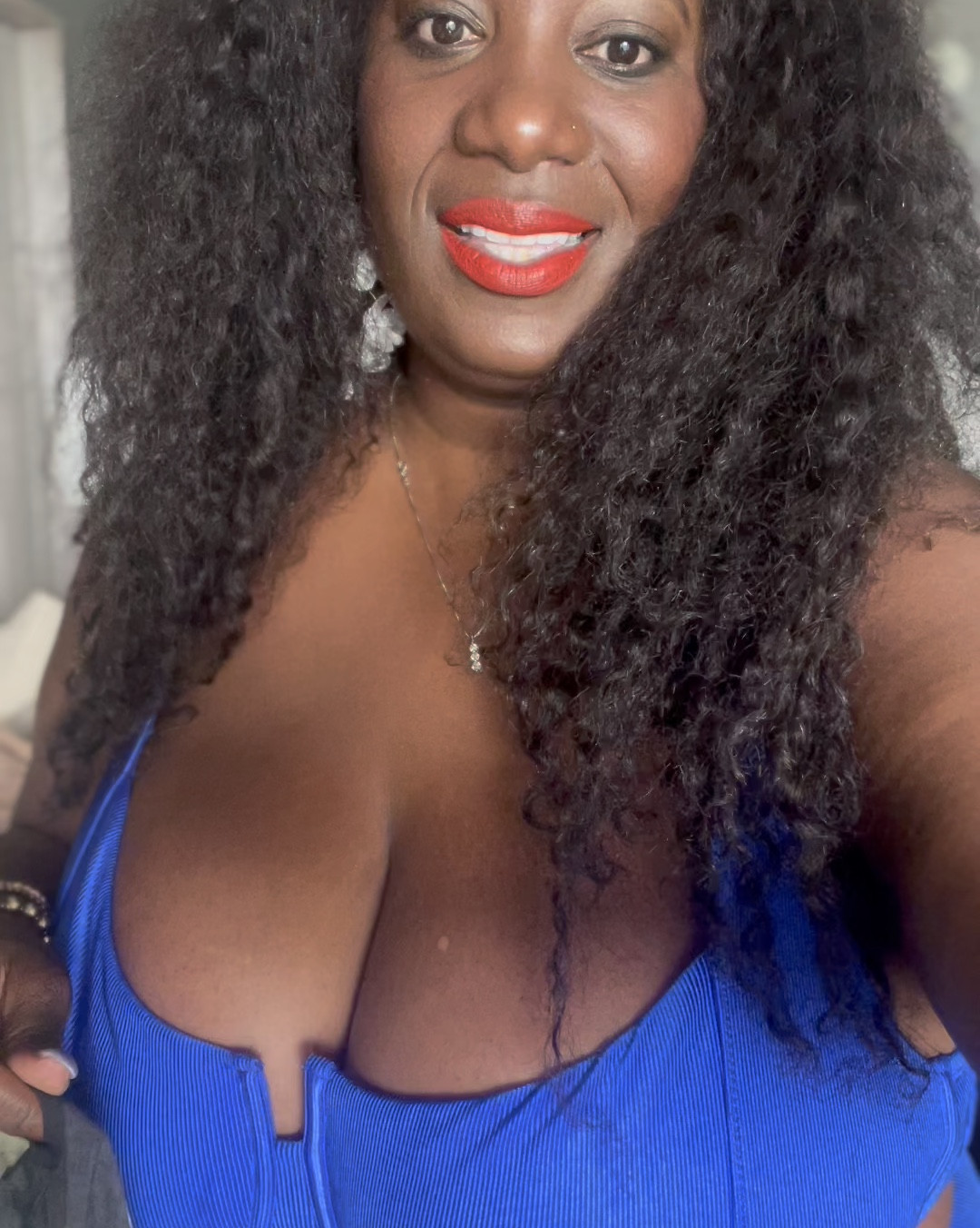 🔥 STOP SCROLLING: This is the cover-up hack every curvy girl needs.

My scarf 🧣 dimensions recommendations for the curvy girls: you will need a scarf that is 65 x 45“ inches. 

I have linked a few beautiful options on this post, including the swimsuits! Save this post and add it to your Sommer edit collection ☀️

#LTKStyleTip #LTKSummerEdit #LTKPlusSize