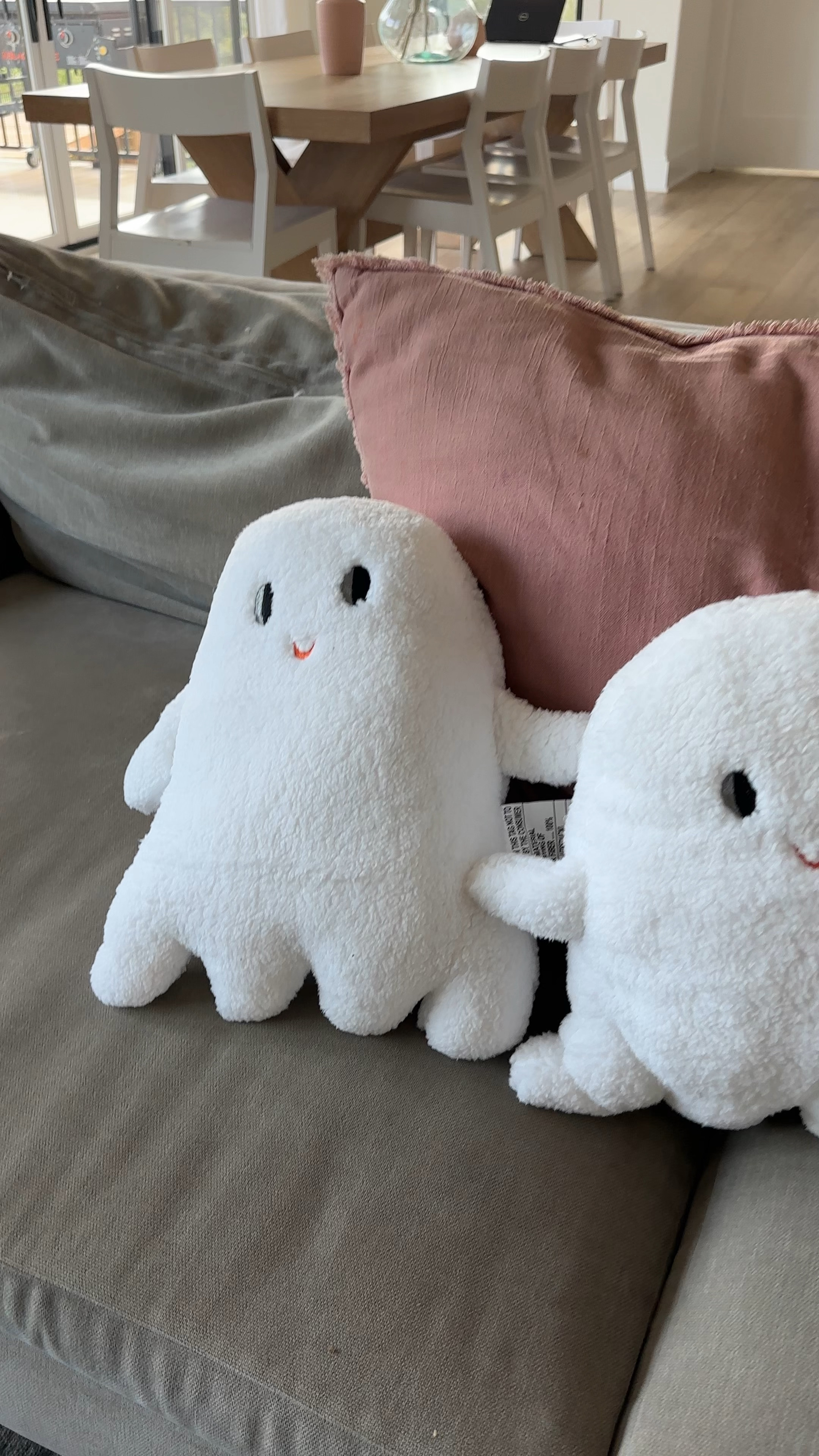 OBSESSED with these little $10 ghosts from target! I got one each for the kids for their beds 👻

#LTKSeasonal #LTKKids #LTKHome